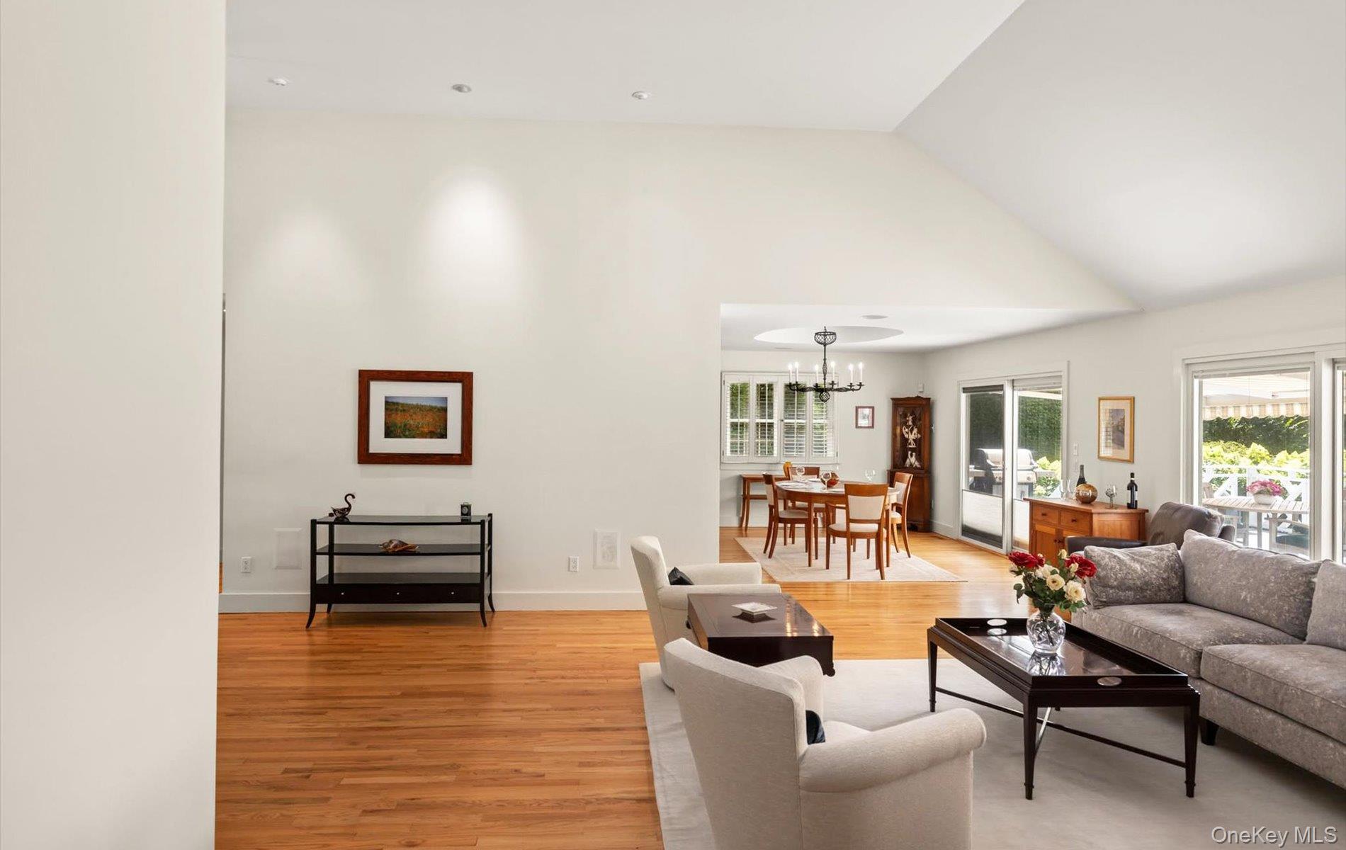 32 Cobblefield Lane, Southampton, NY 11968