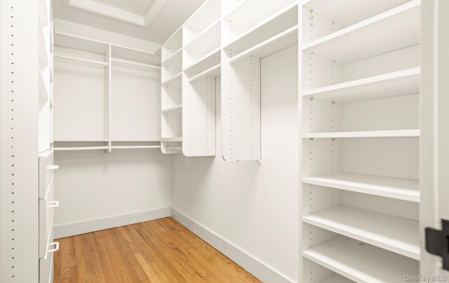 32 Cobblefield Lane, Southampton, NY 11968