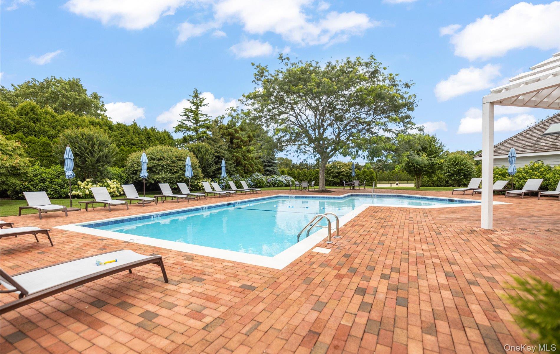 32 Cobblefield Lane, Southampton, NY 11968