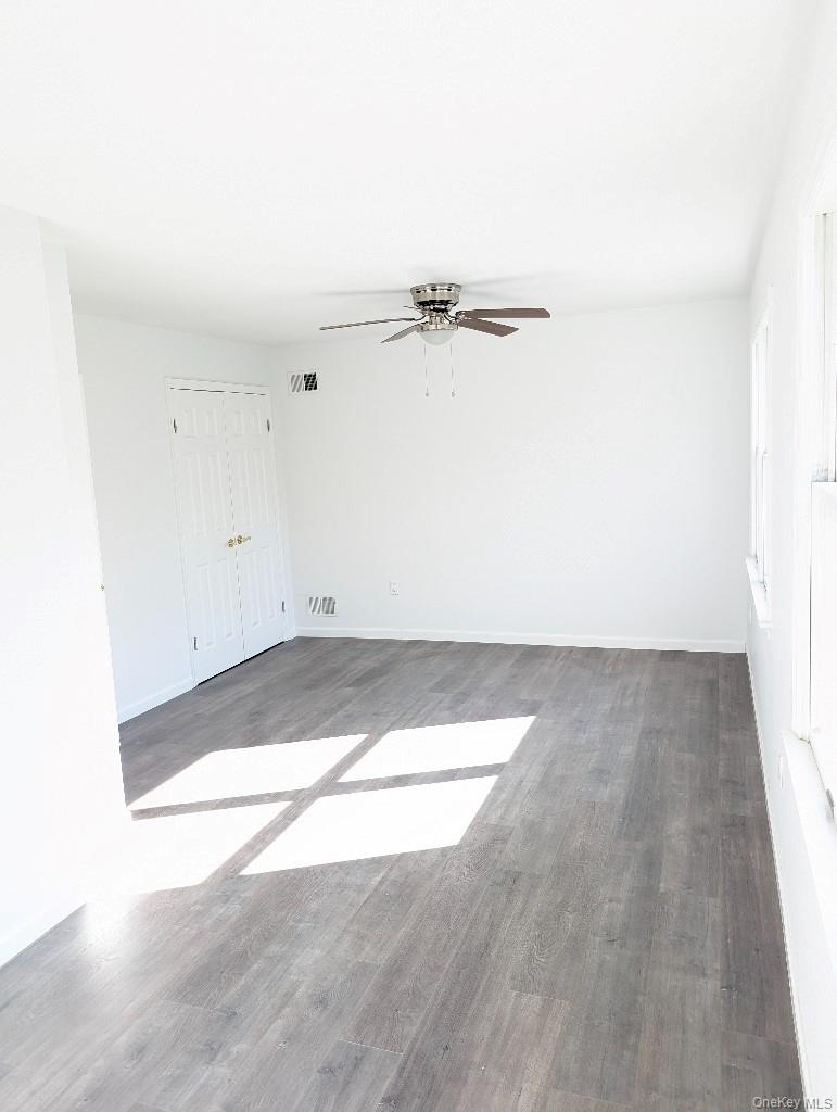 26 Fairway Lane, Staten Island, NY 10301