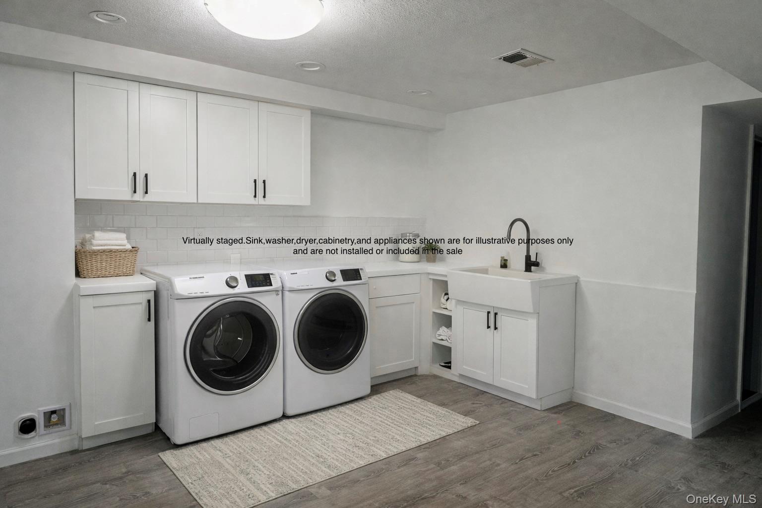 26 Fairway Lane, Staten Island, NY 10301