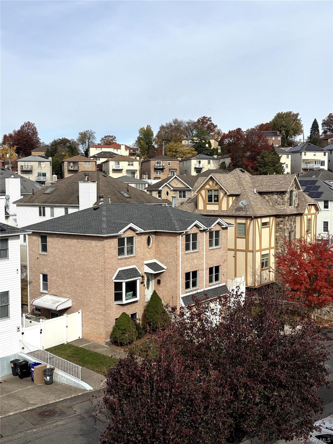 26 Fairway Lane, Staten Island, NY 10301