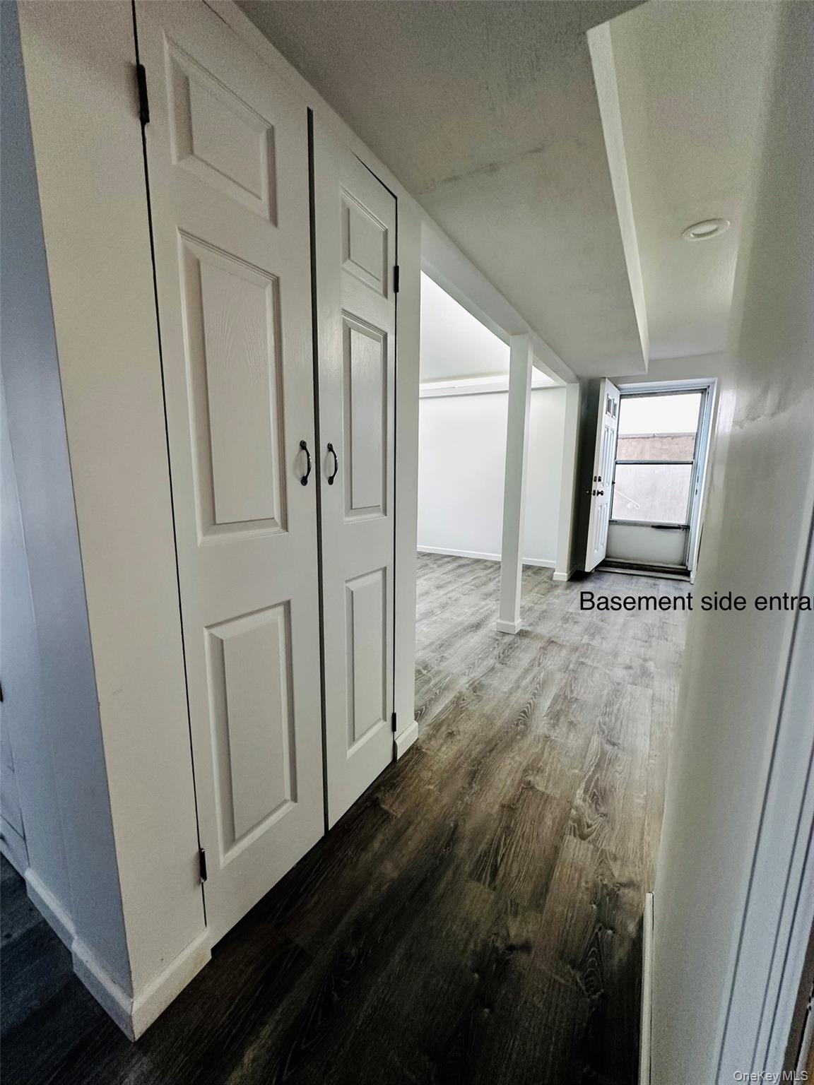 26 Fairway Lane, Staten Island, NY 10301