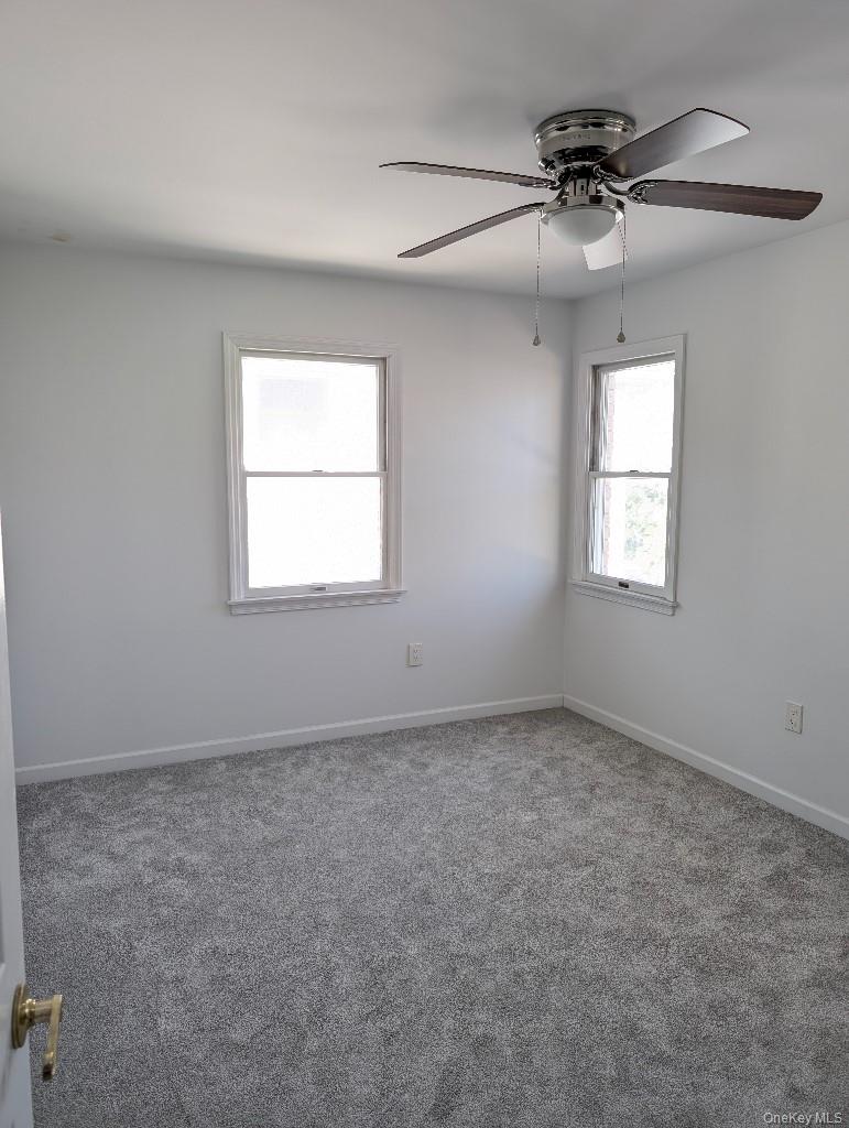 26 Fairway Lane, Staten Island, NY 10301