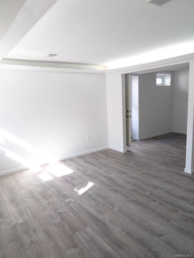 26 Fairway Lane, Staten Island, NY 10301