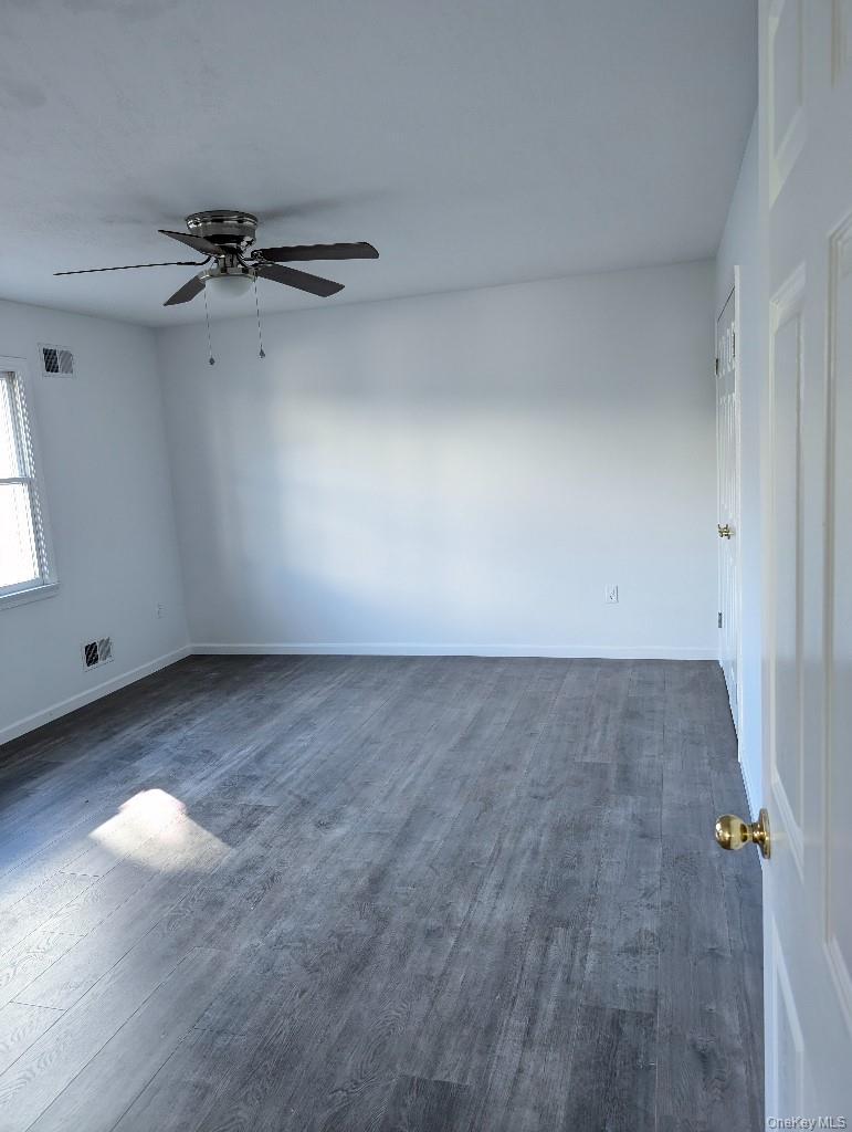 26 Fairway Lane, Staten Island, NY 10301