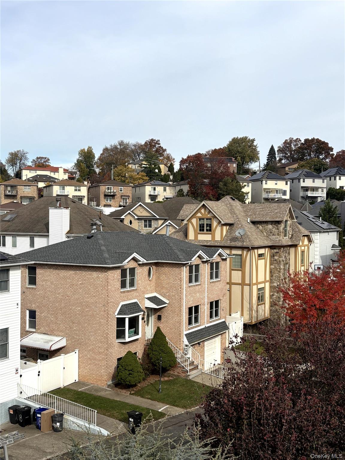 26 Fairway Lane, Staten Island, NY 10301