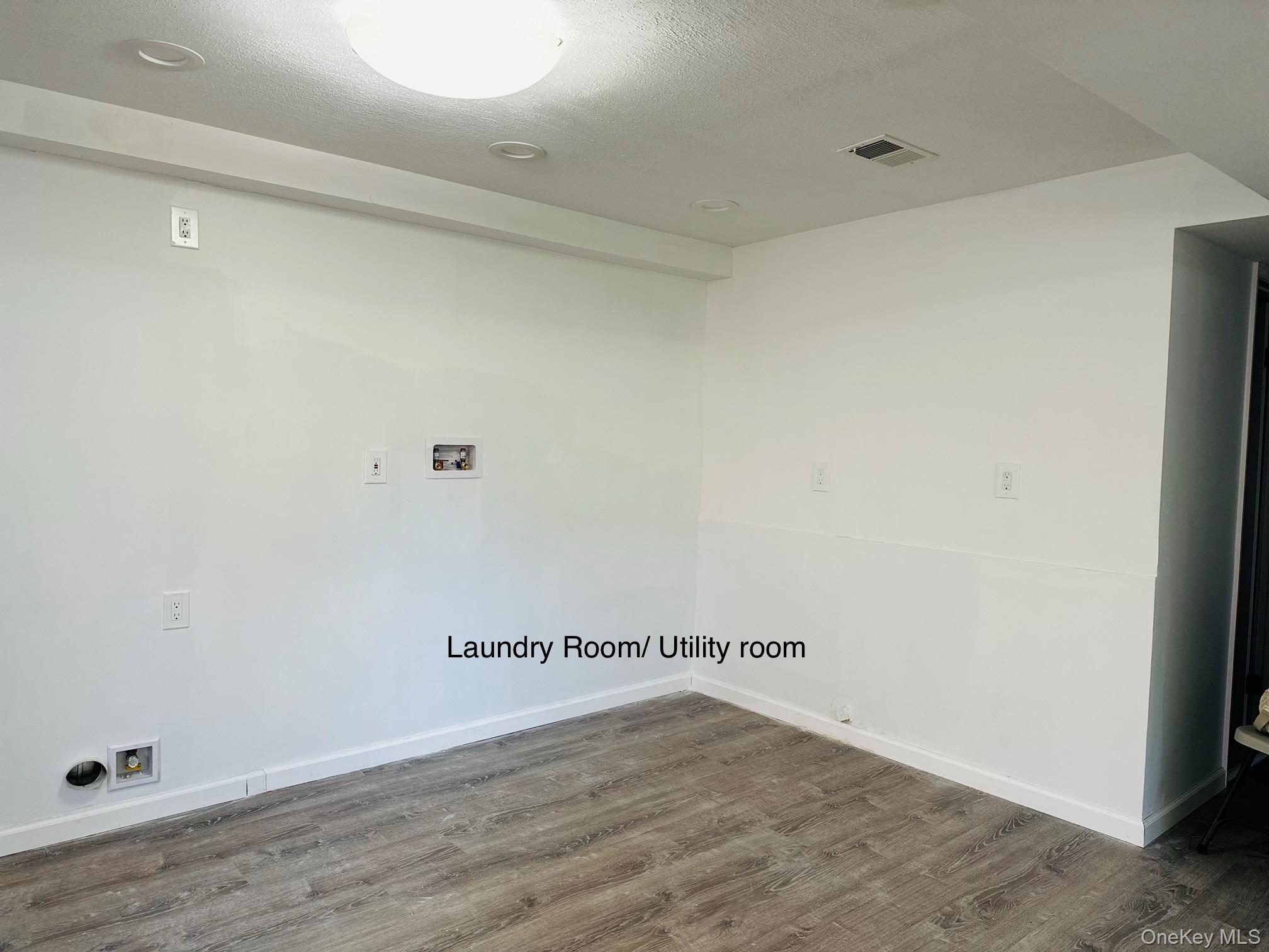 26 Fairway Lane, Staten Island, NY 10301