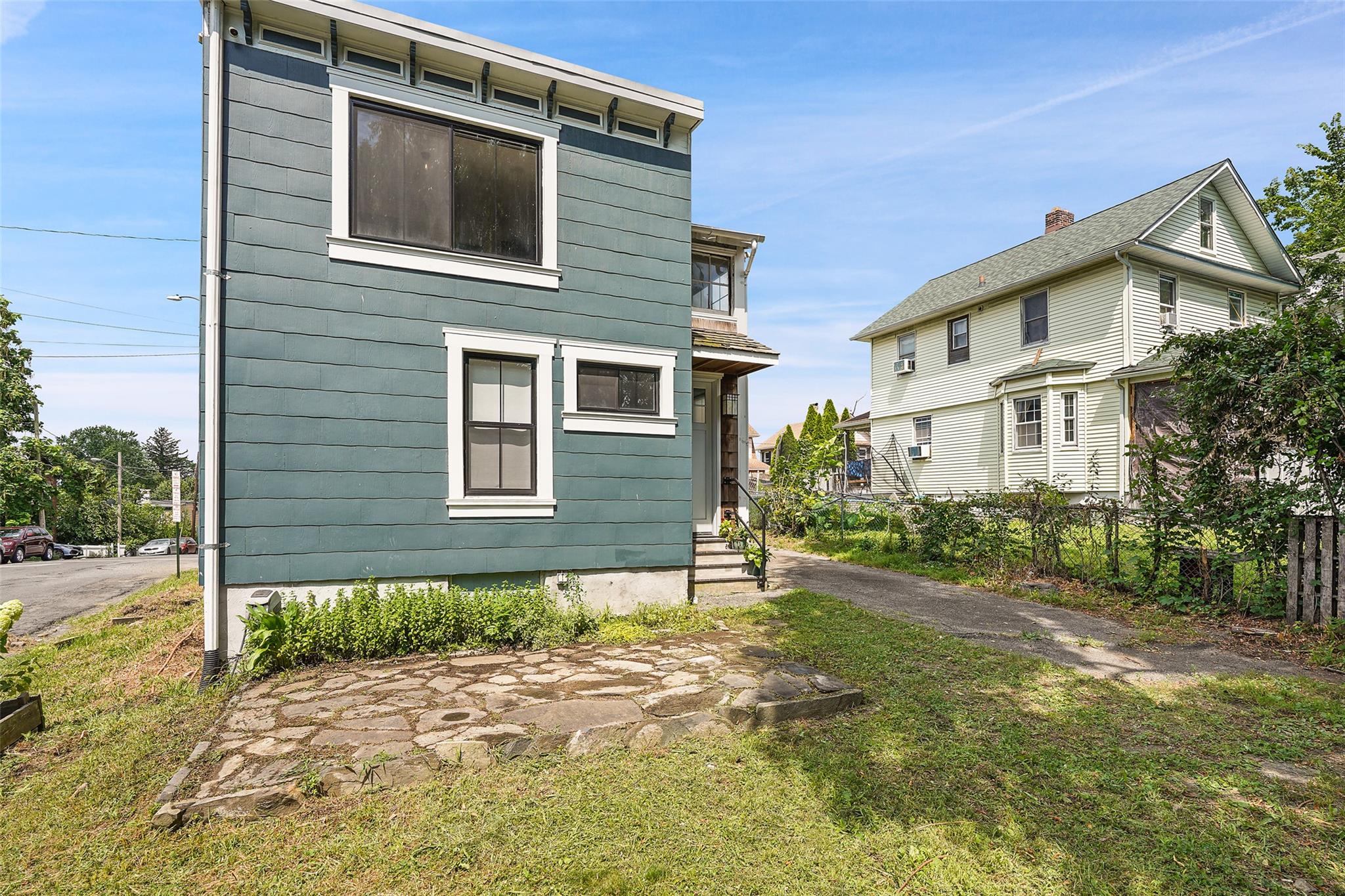 2 Lincoln Terrace, Newburgh, NY 12550