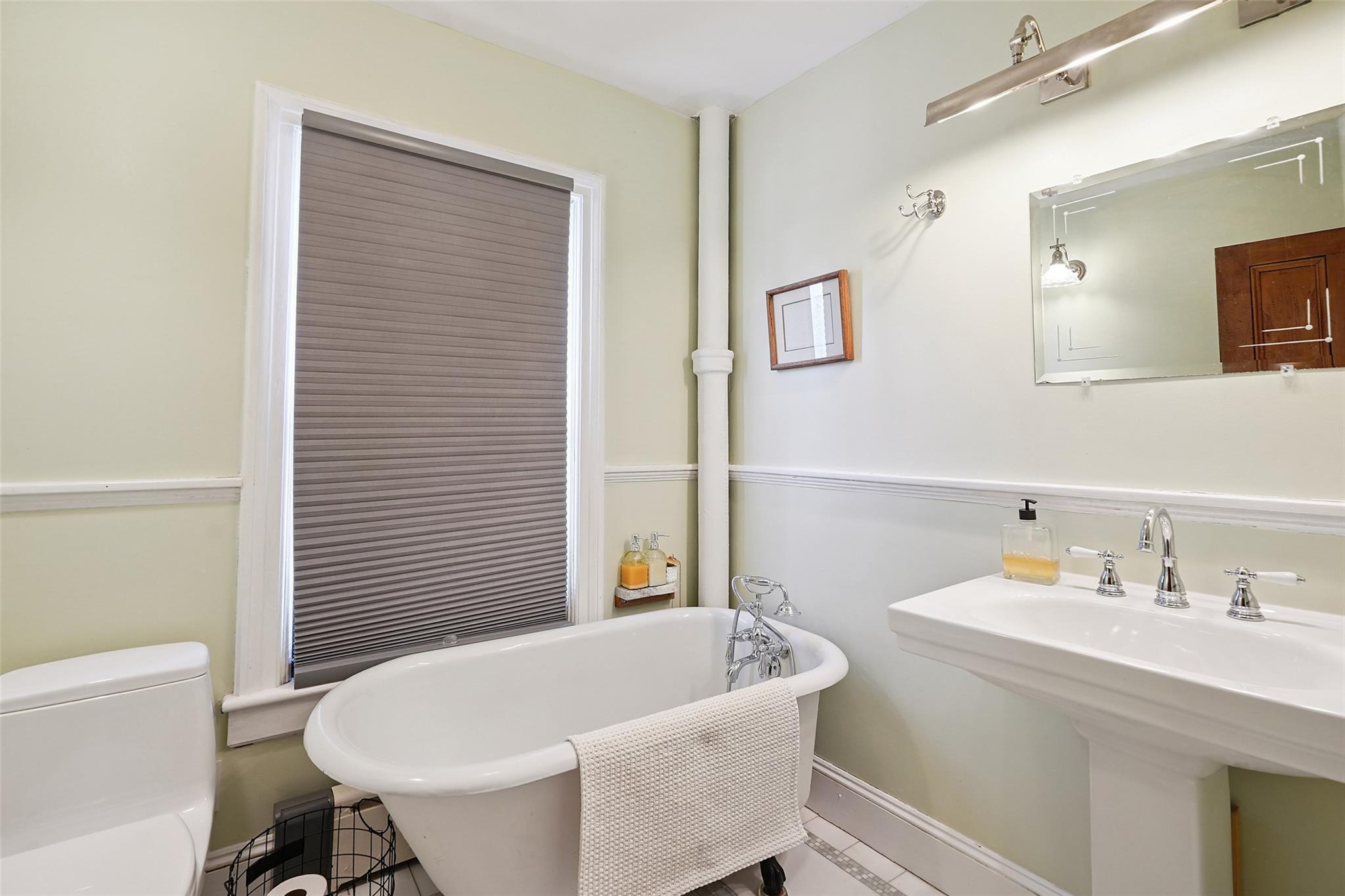 2 Lincoln Terrace, Newburgh, NY 12550