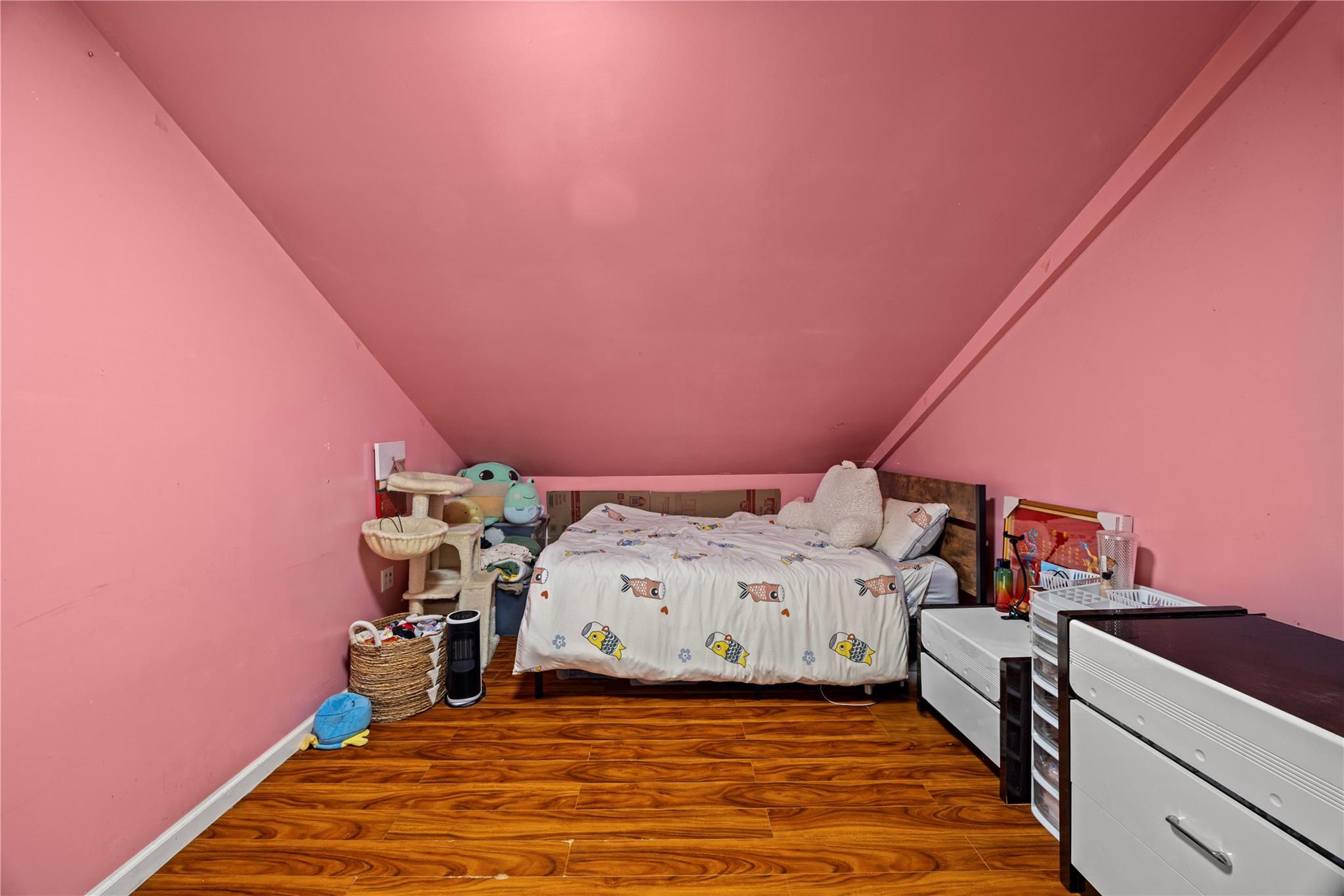 12141 6th Avenue, College Point, NY 11356