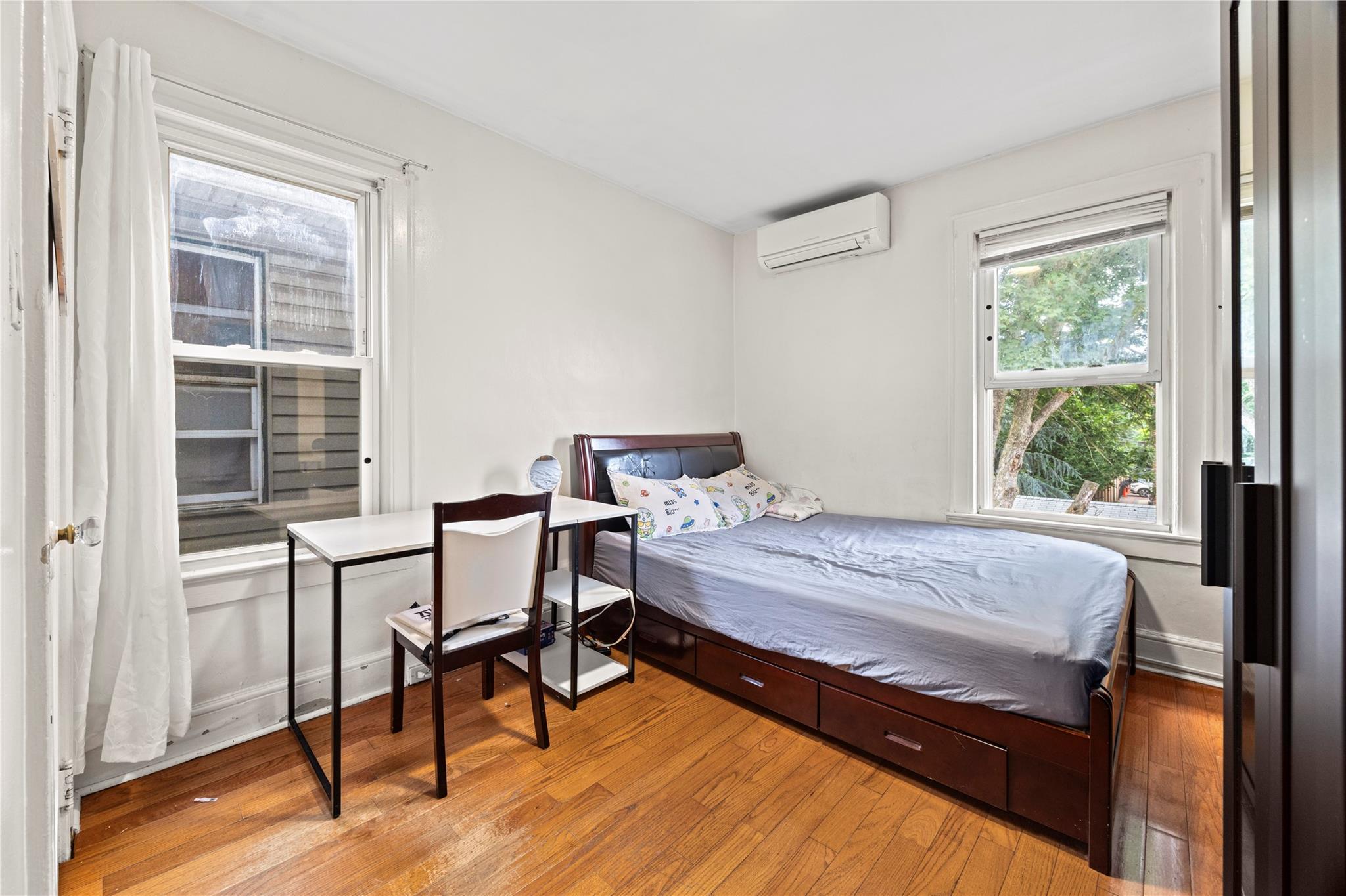 12141 6th Avenue, College Point, NY 11356