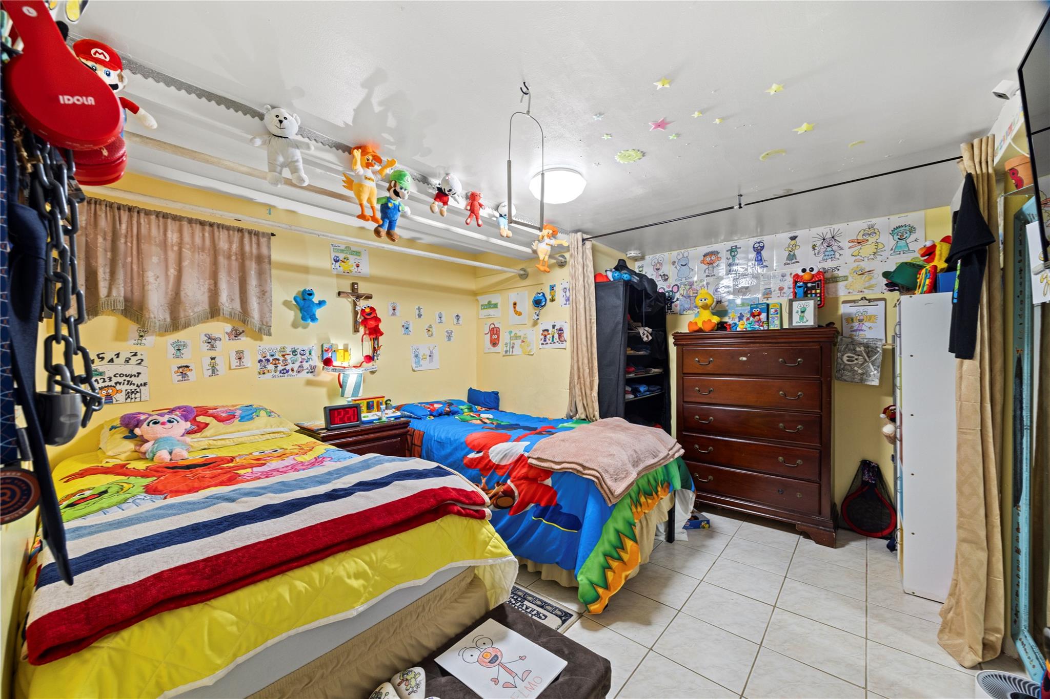 12141 6th Avenue, College Point, NY 11356