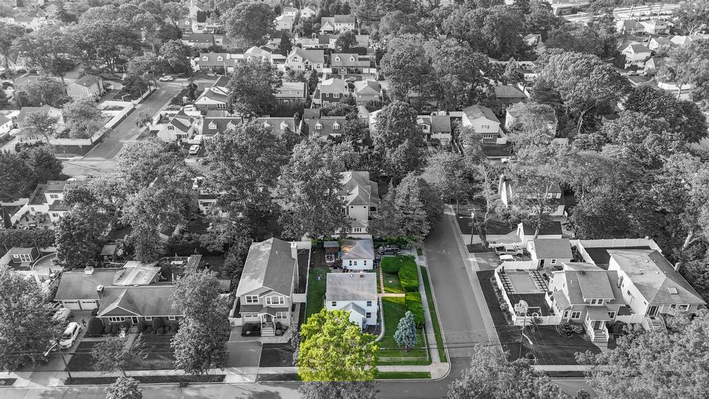 96 Thelma Avenue, Merrick, NY 11566