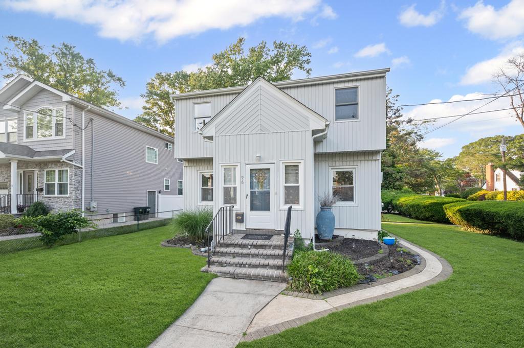 96 Thelma Avenue, Merrick, NY 11566