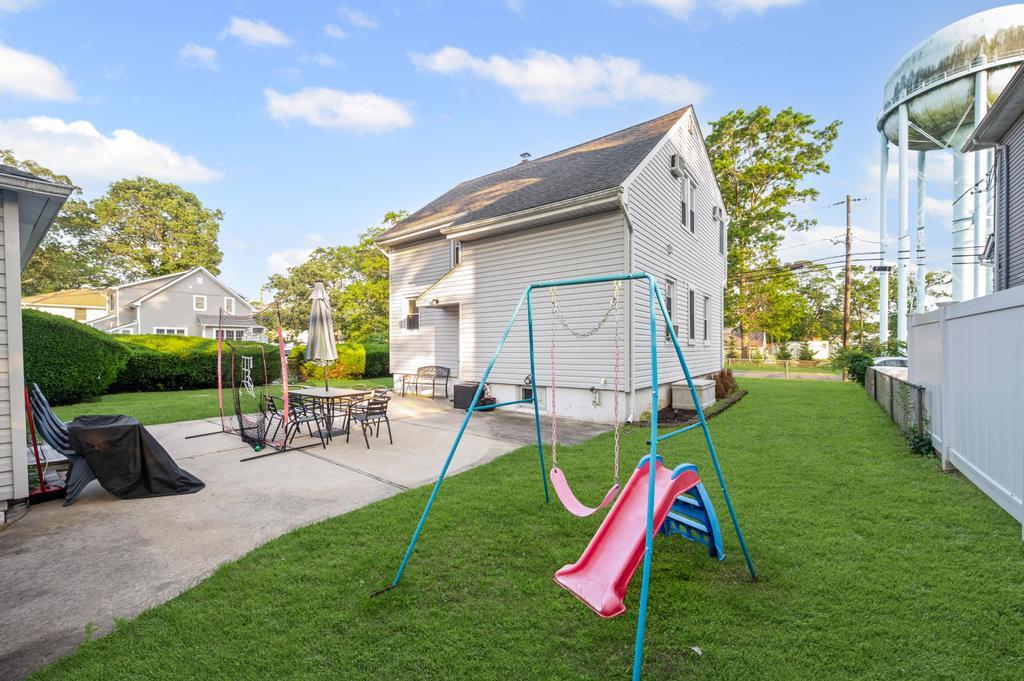 96 Thelma Avenue, Merrick, NY 11566