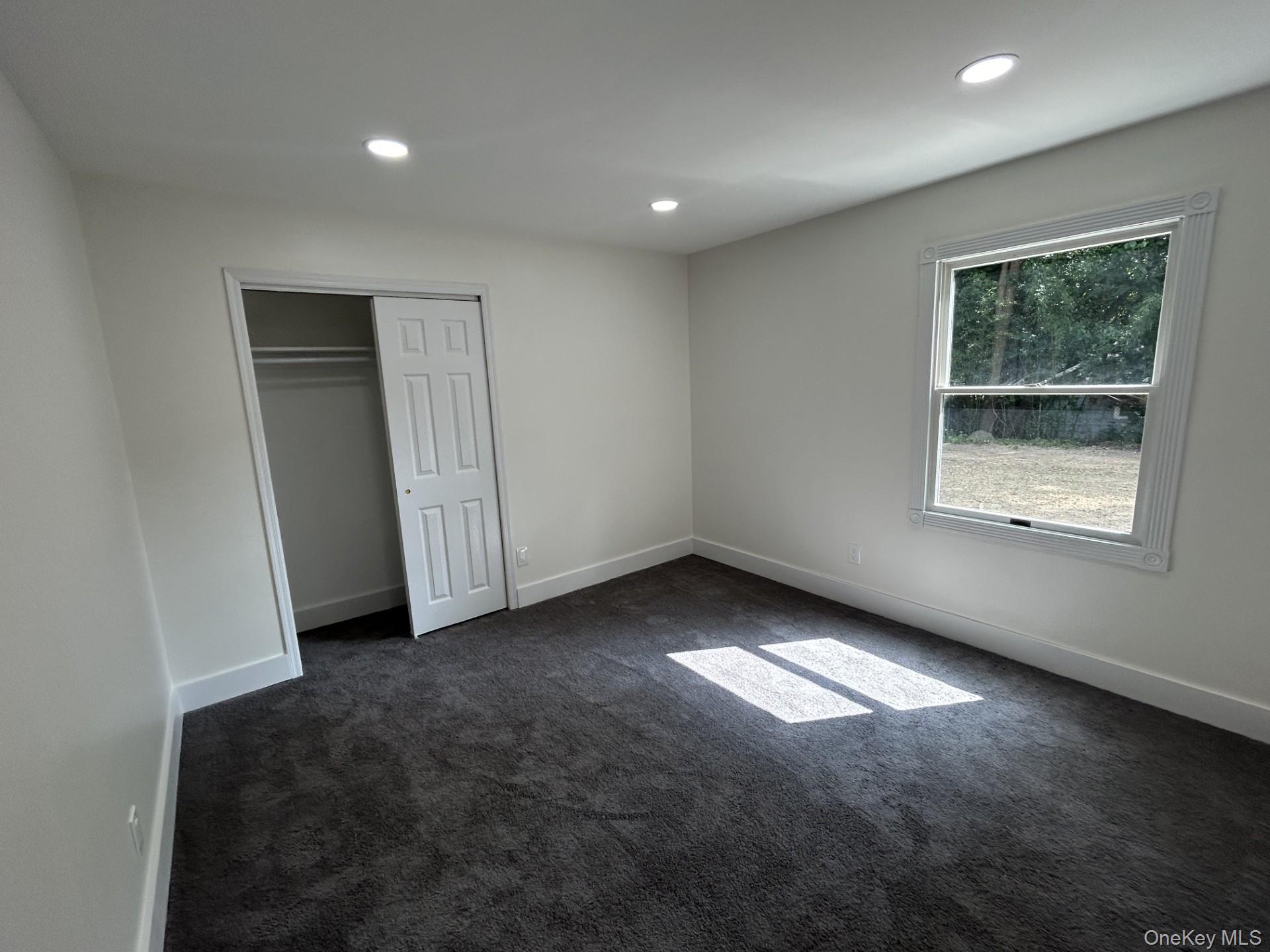 5 Poplar Court, Miller Place, NY 11764