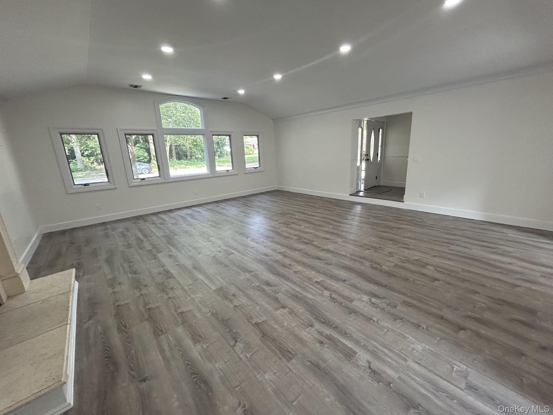 5 Poplar Court, Miller Place, NY 11764