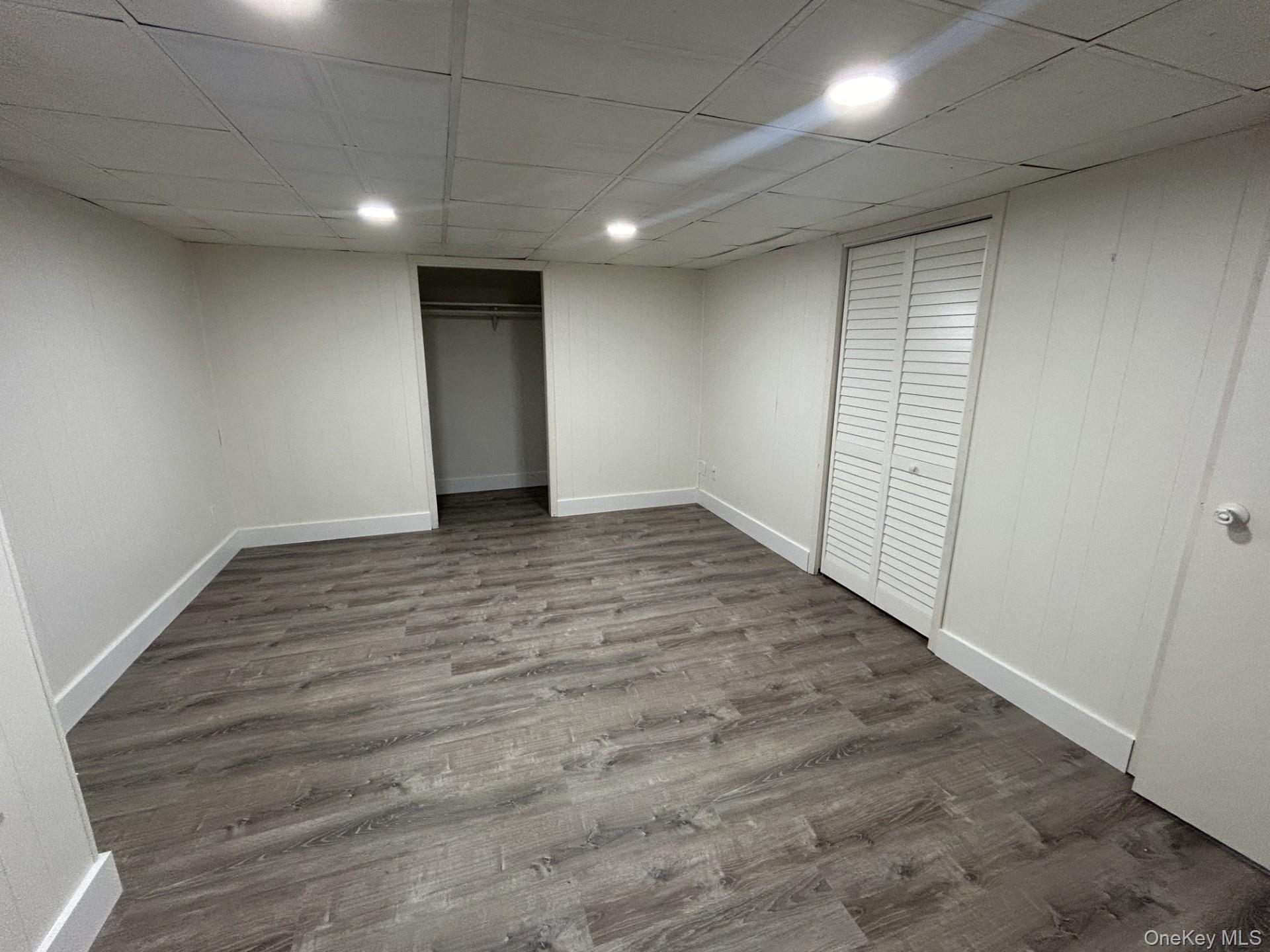 5 Poplar Court, Miller Place, NY 11764