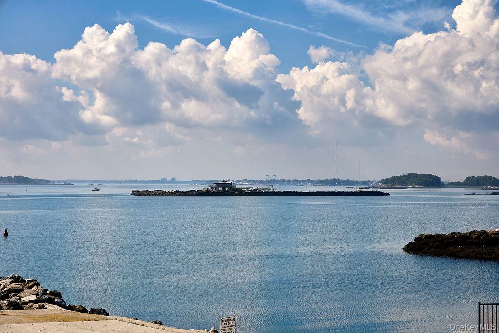 780 Davenport Avenue # 8PH, New Rochelle, NY 10805