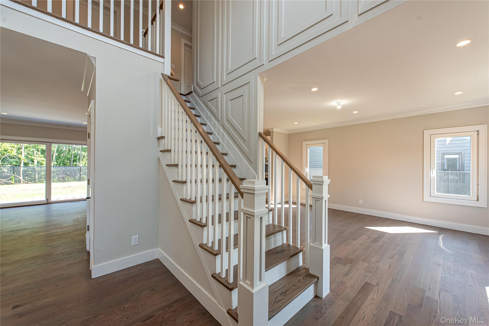 9 E Madison Street, East Islip, NY 11730