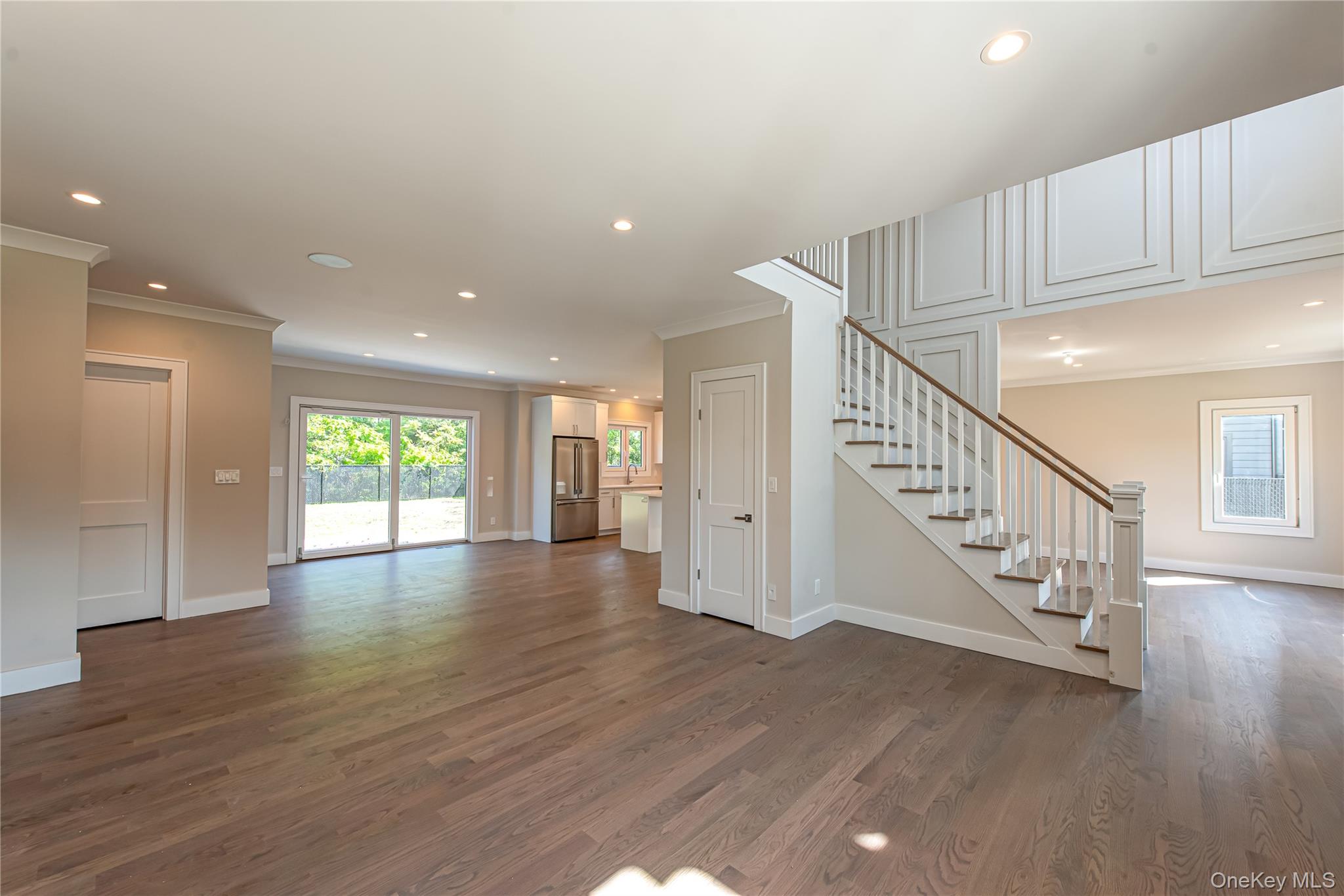 9 E Madison Street, East Islip, NY 11730