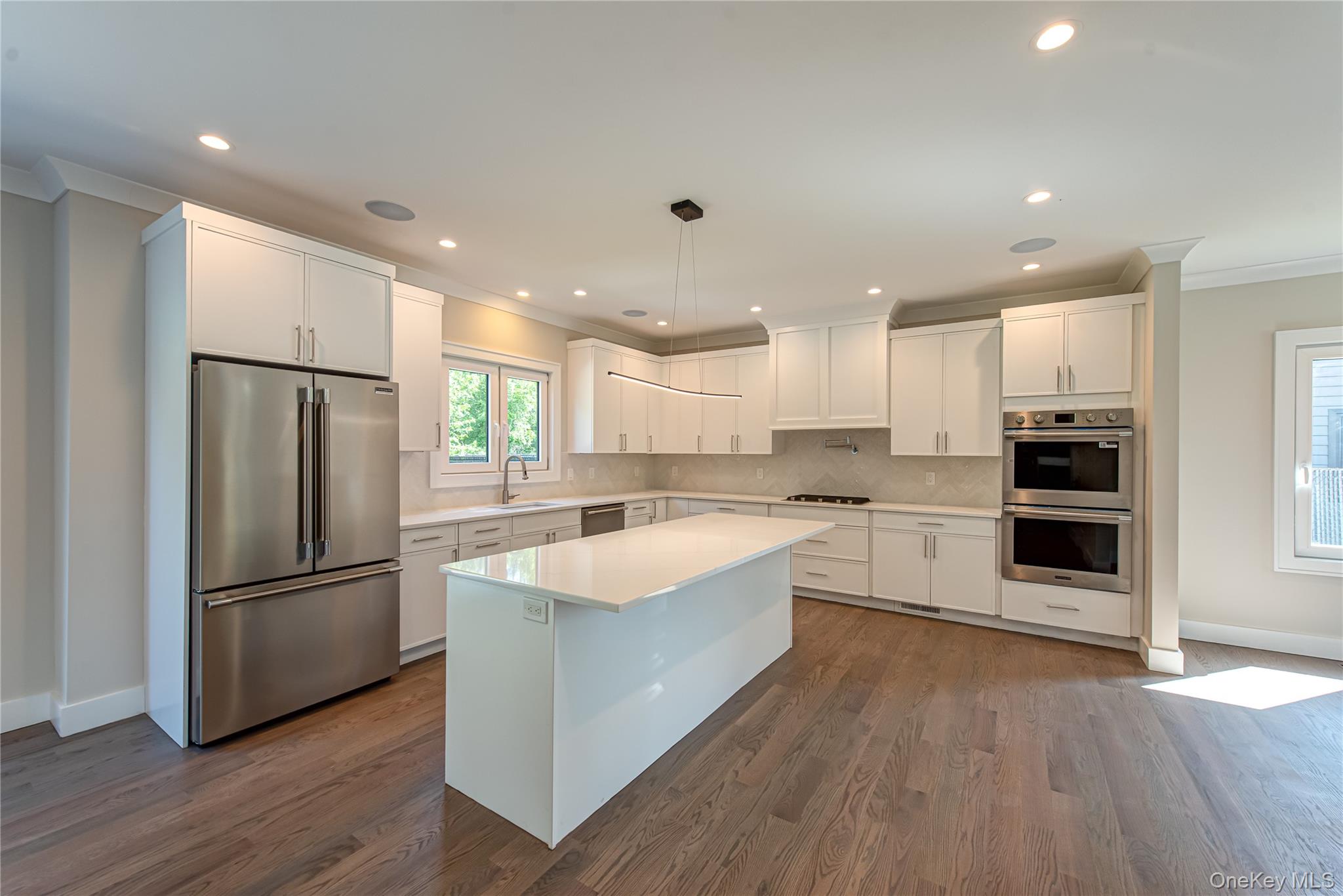 9 E Madison Street, East Islip, NY 11730