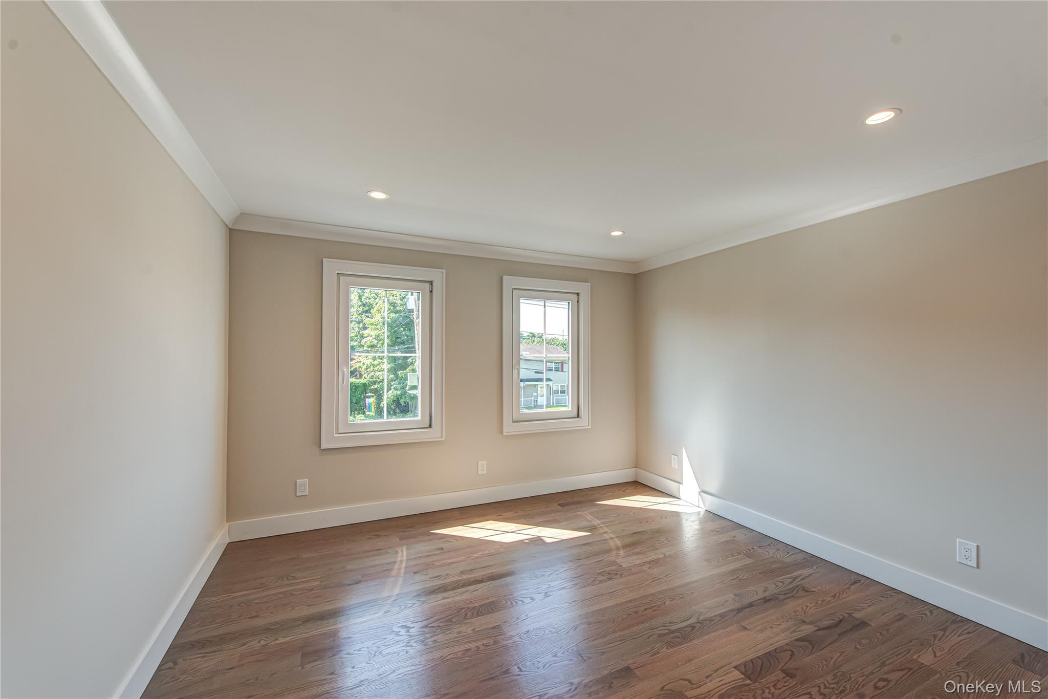 9 E Madison Street, East Islip, NY 11730