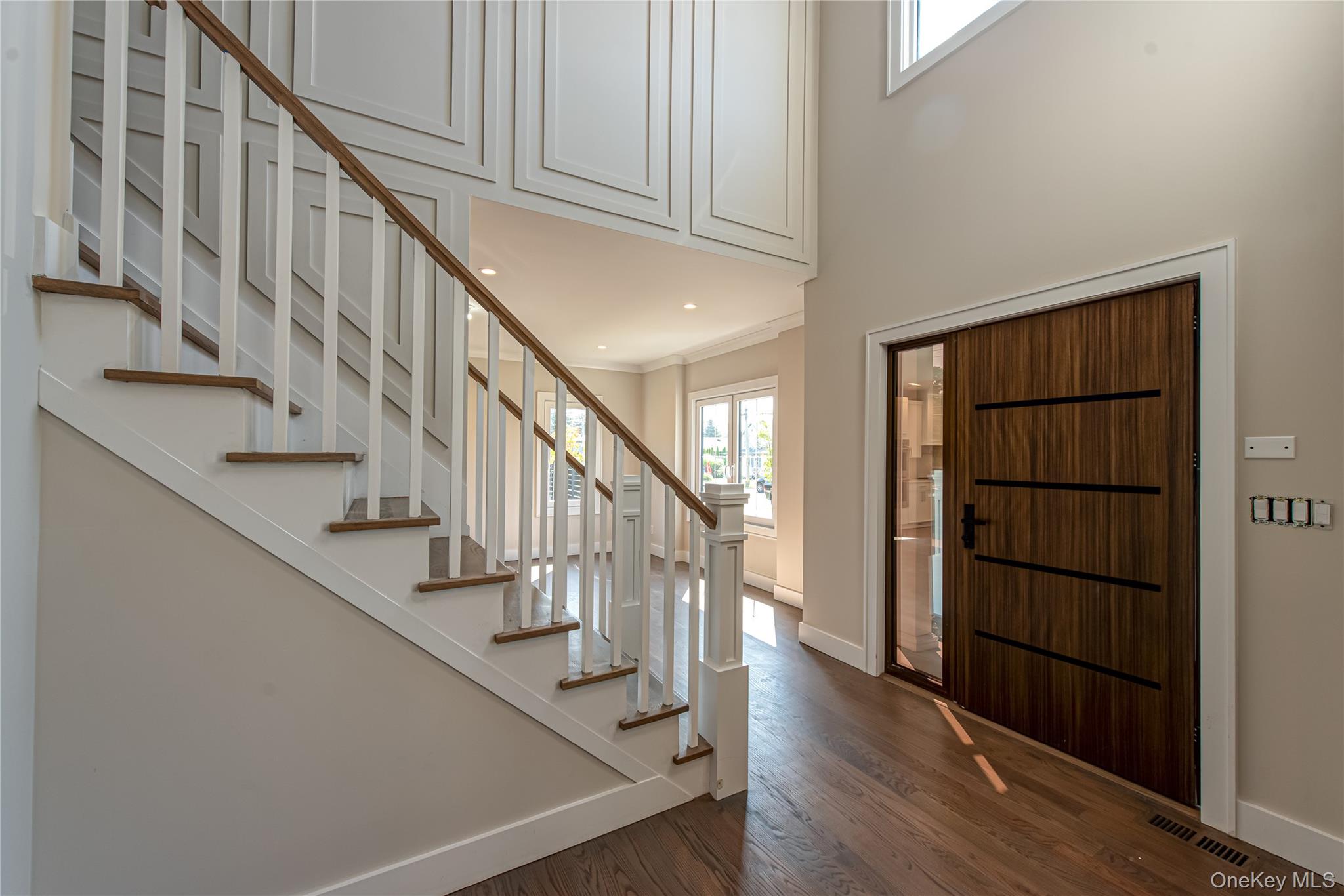 9 E Madison Street, East Islip, NY 11730