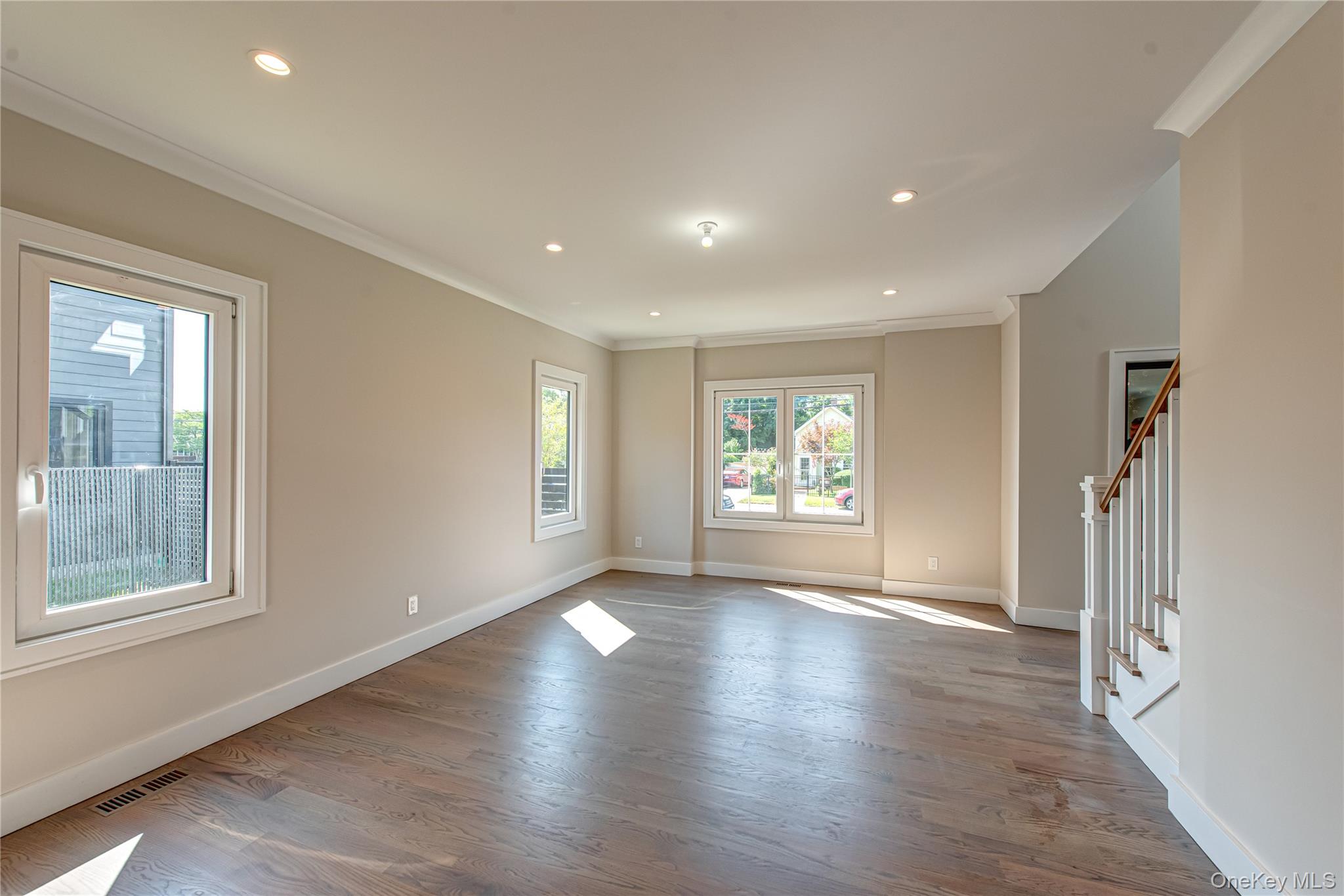 9 E Madison Street, East Islip, NY 11730