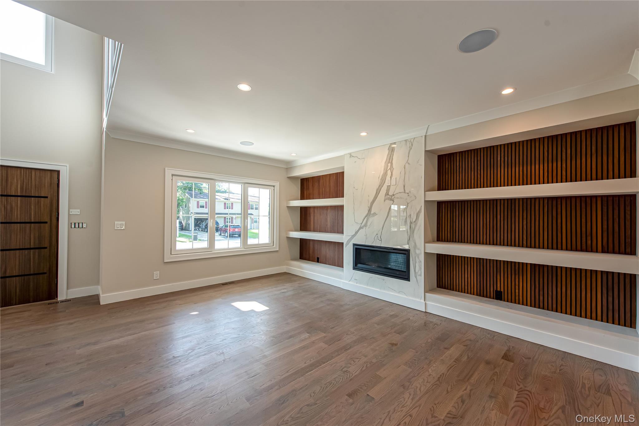 9 E Madison Street, East Islip, NY 11730