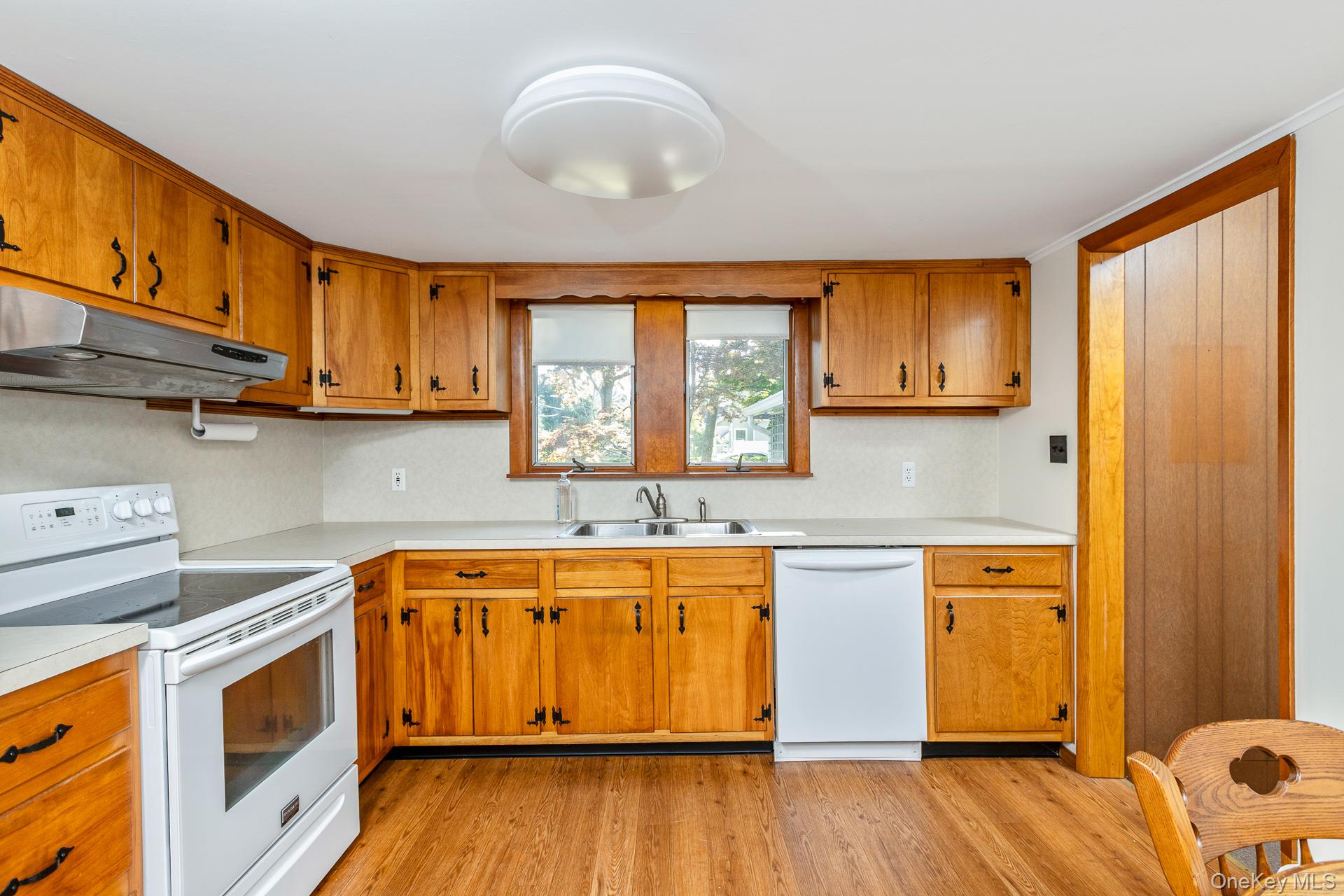 261 Elm Road W, Mastic Beach, NY 11951