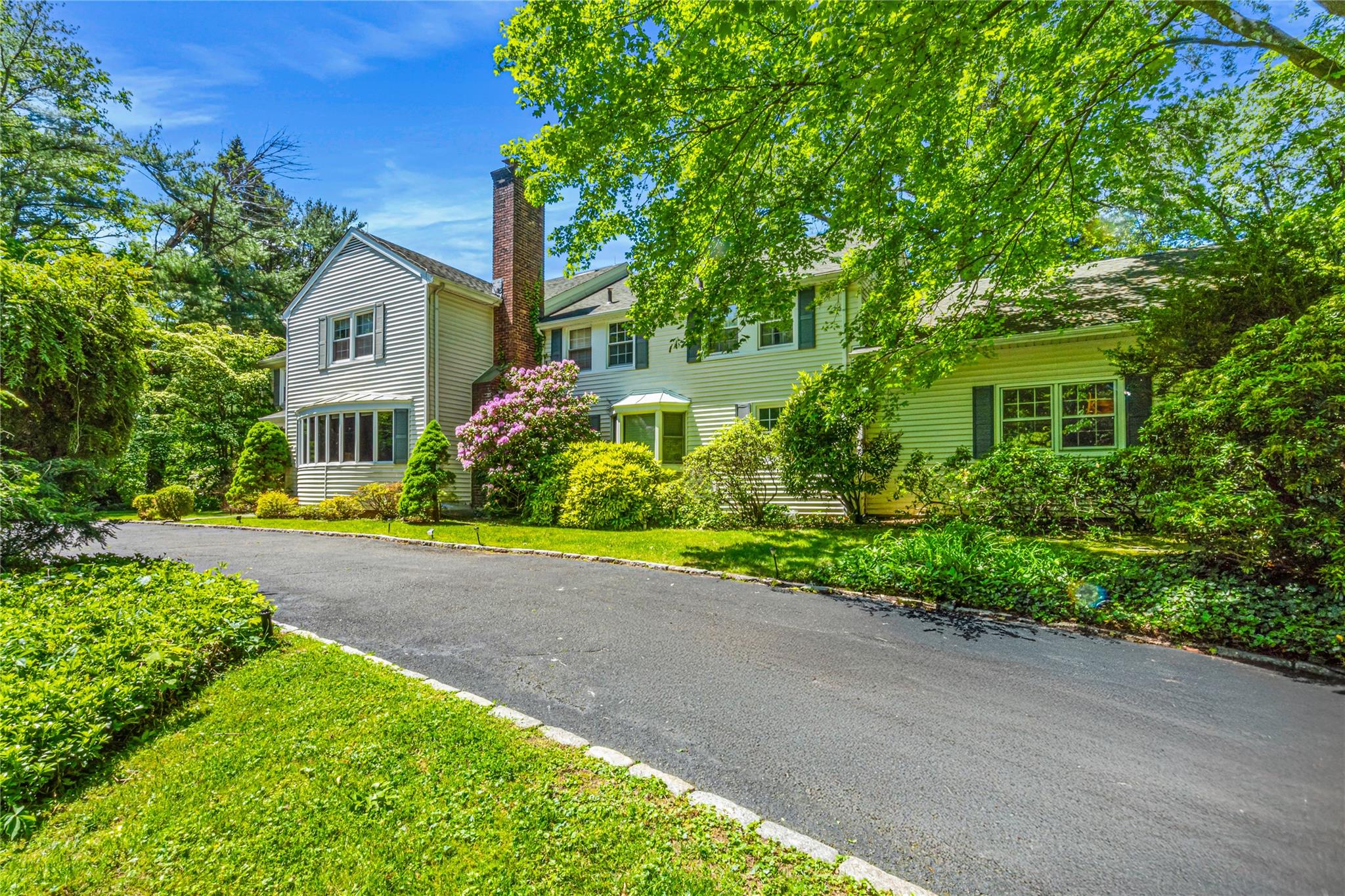 9 Cherry Lane, Glen Head, NY 11545