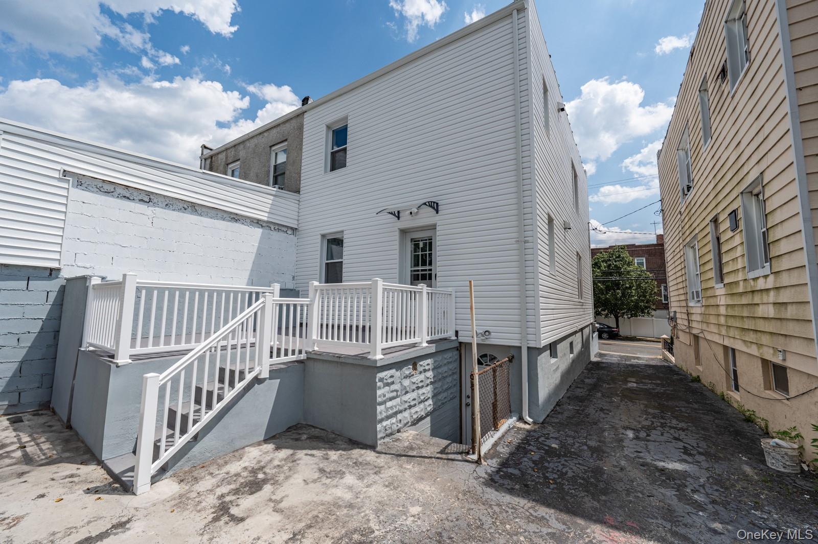 2857 Lawton Avenue, Bronx, NY 10465