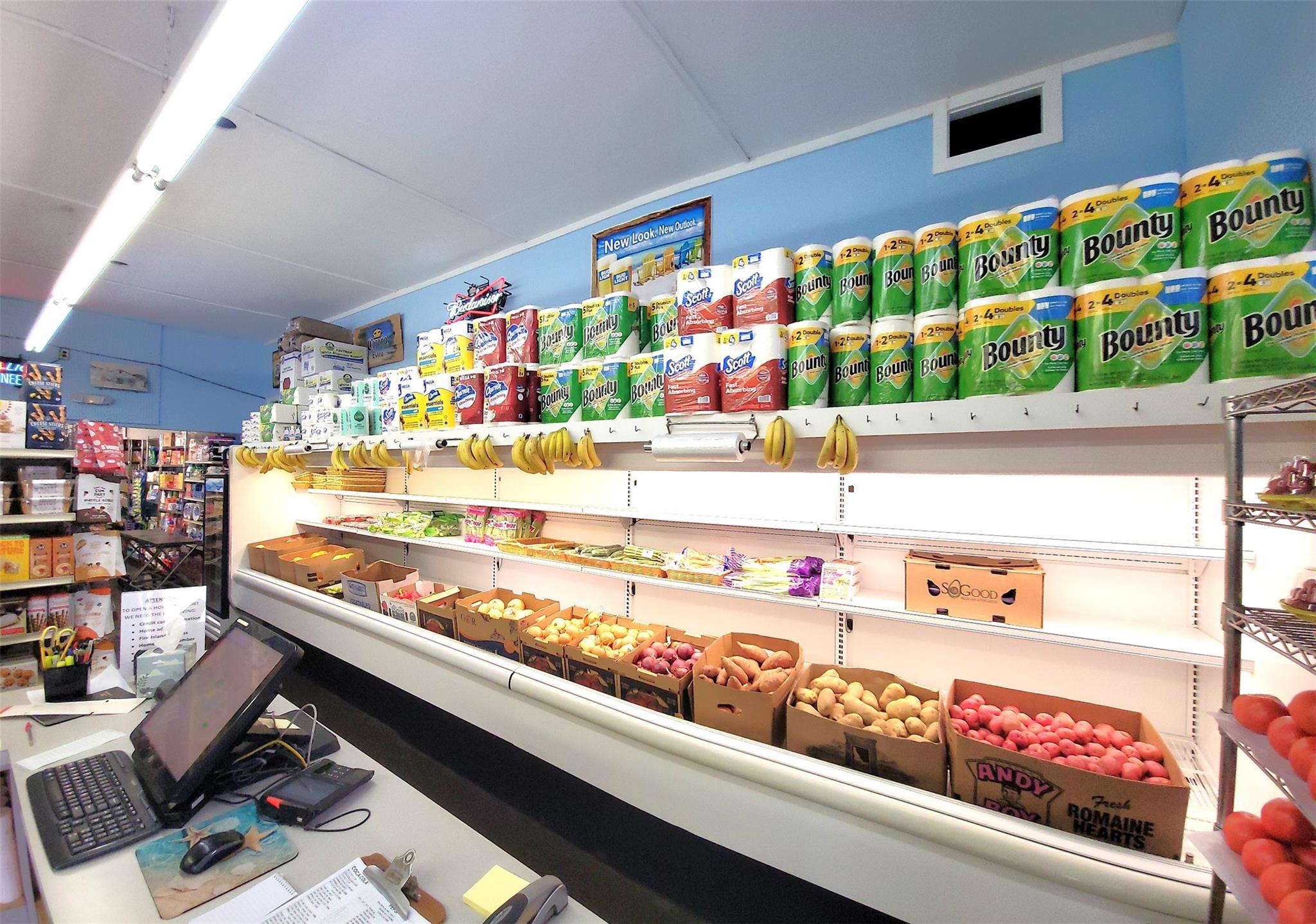 21 Broadway, Bay Shore, NY 11706