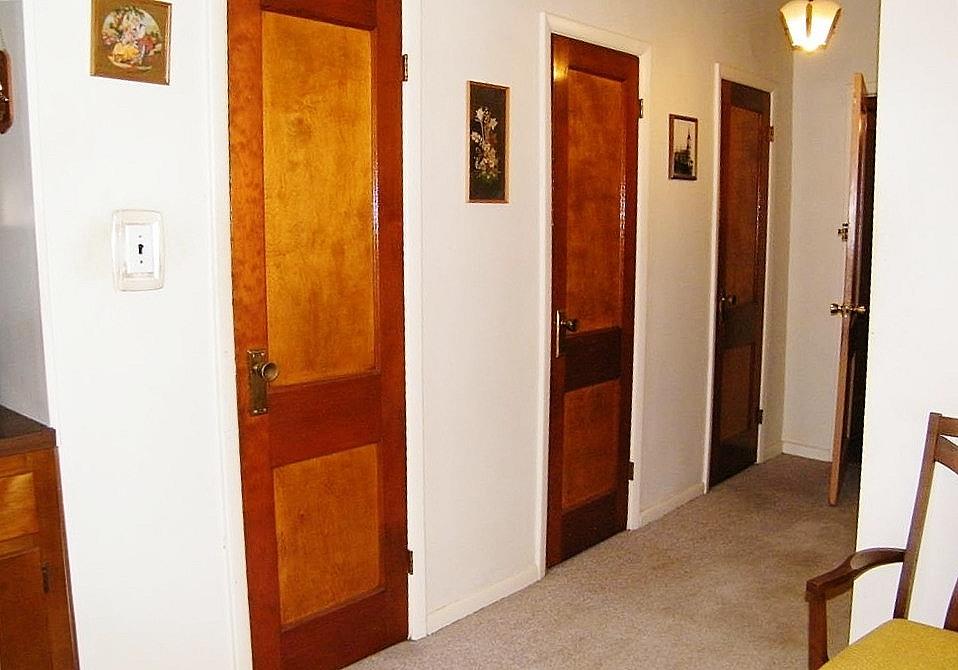 71-09 68 Street, Glendale, NY 11385