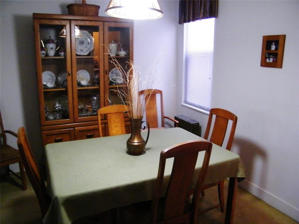 71-09 68 Street, Glendale, NY 11385