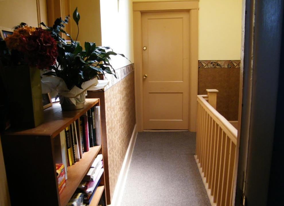 71-09 68 Street, Glendale, NY 11385