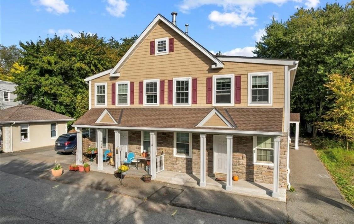 10 Burnside Avenue # D, Congers, NY 10920