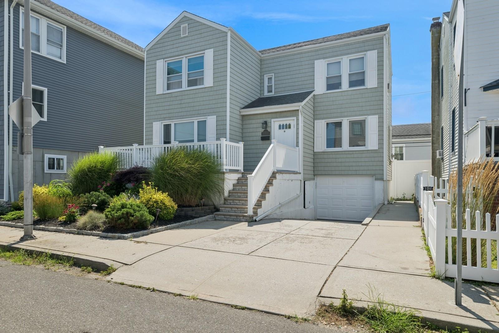 7 Vinton Street, Long Beach, NY 11561
