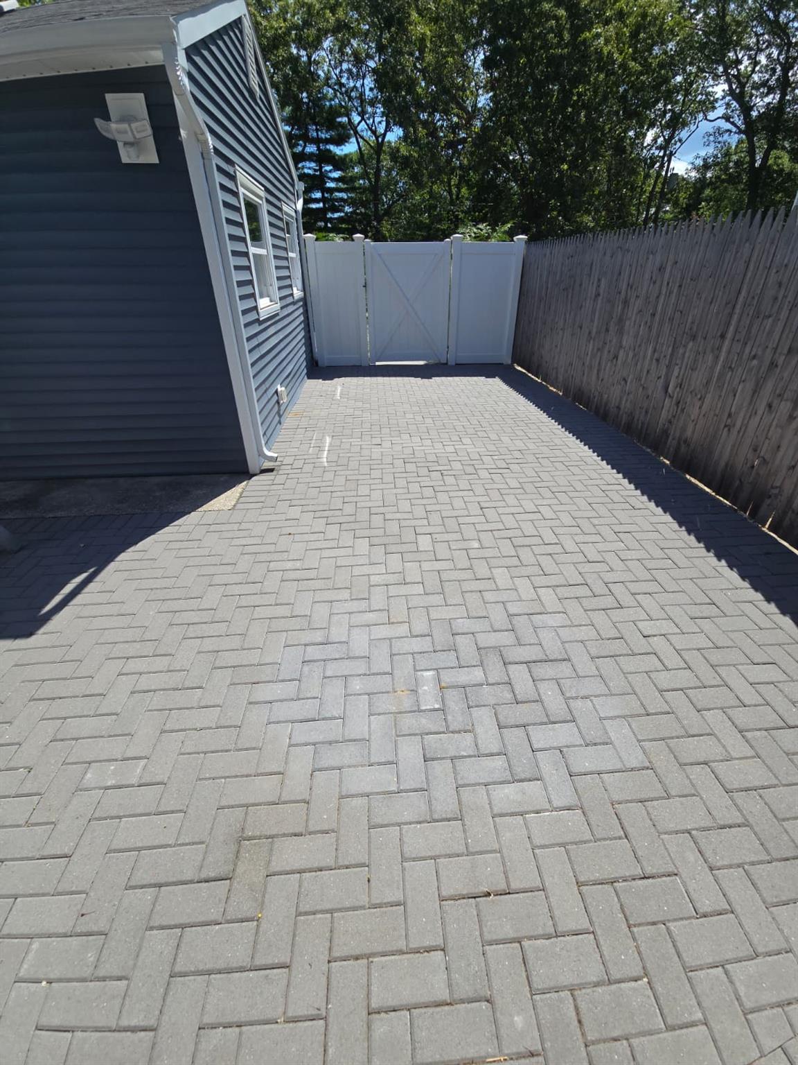 24 Malverne Road, Sound Beach, NY 11789