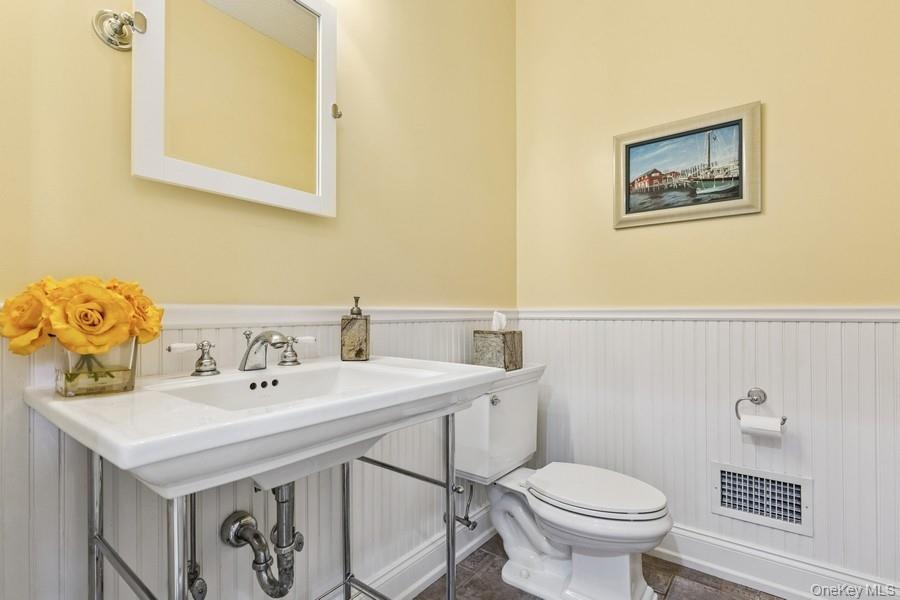 1070 Depot Lane, Cutchogue, NY 11935