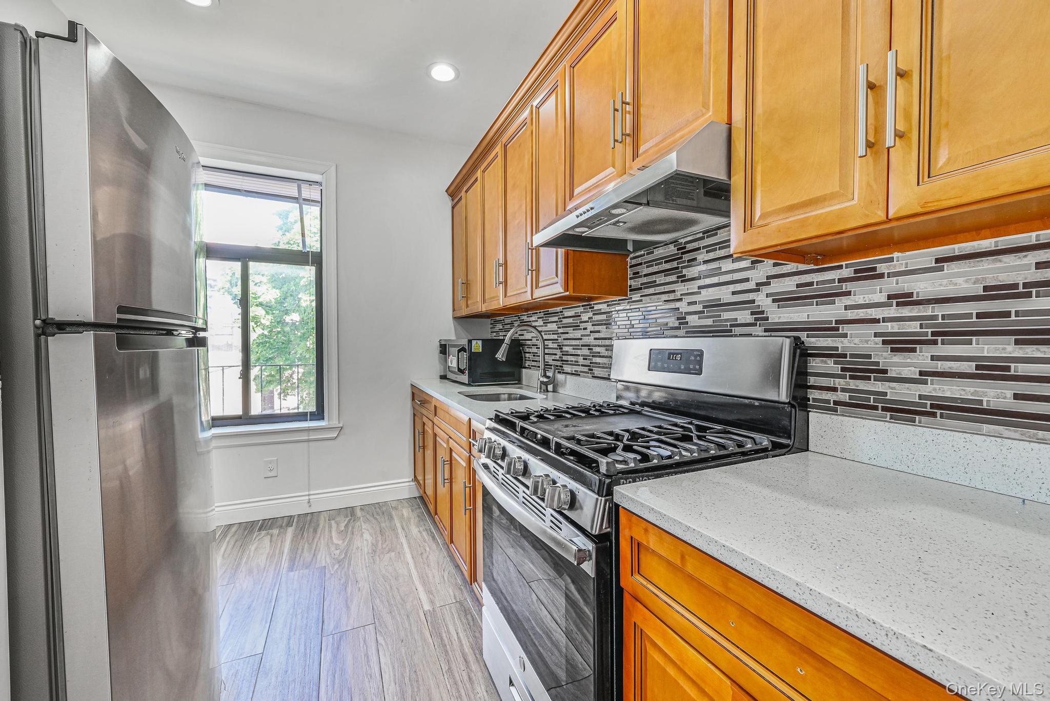 5130 35th Street, Long Island City, NY 11101