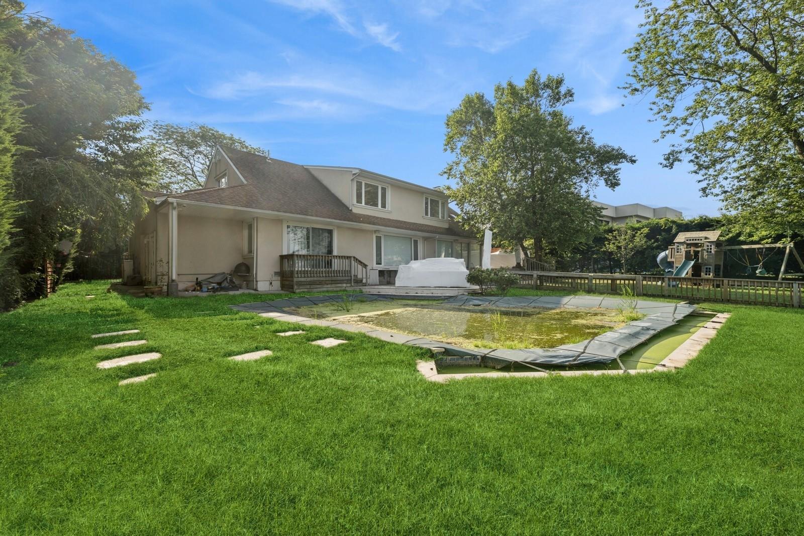 1016 Channel Drive, Hewlett Harbor, NY 11557