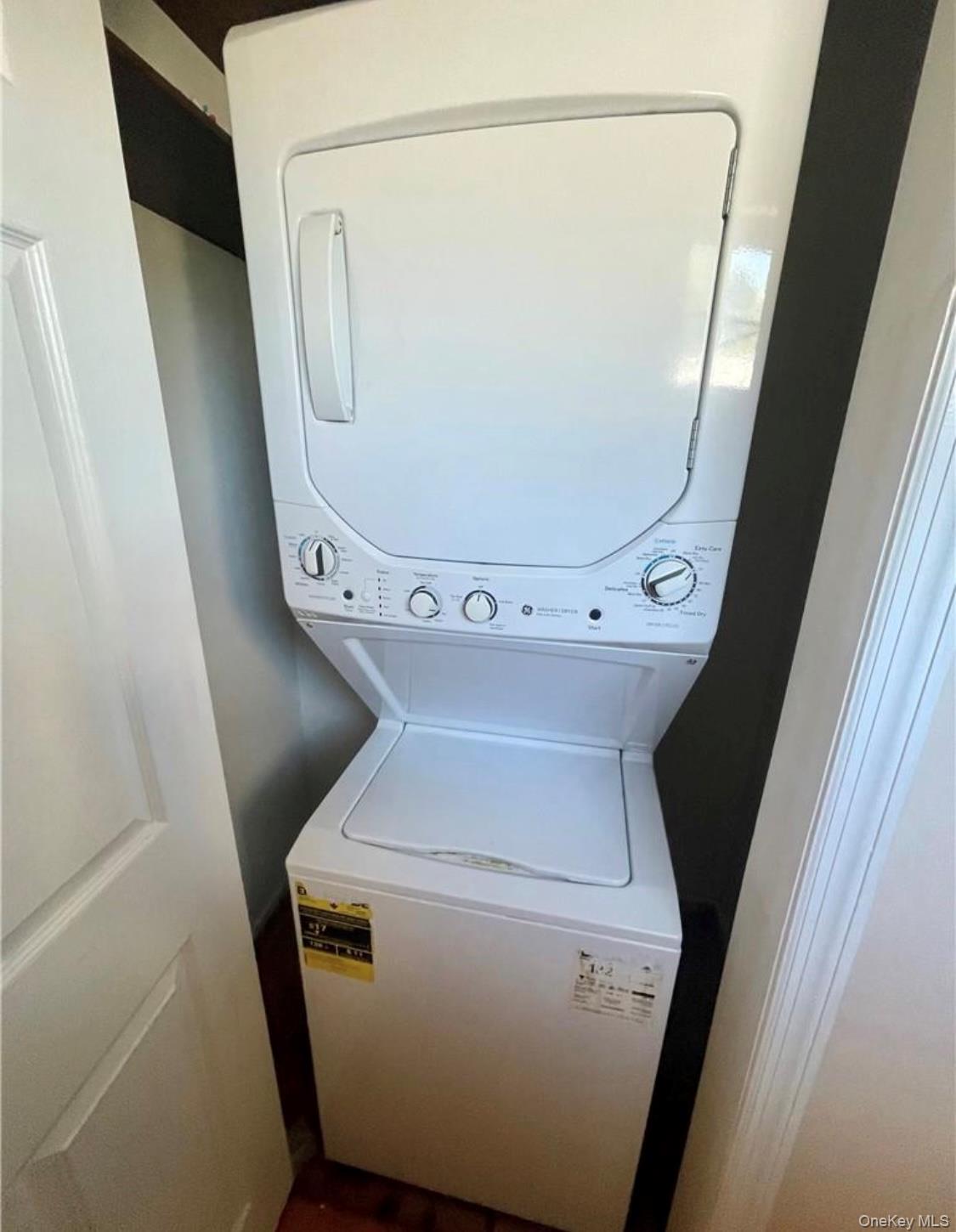 10 Burnside Avenue # F, Congers, NY 10920