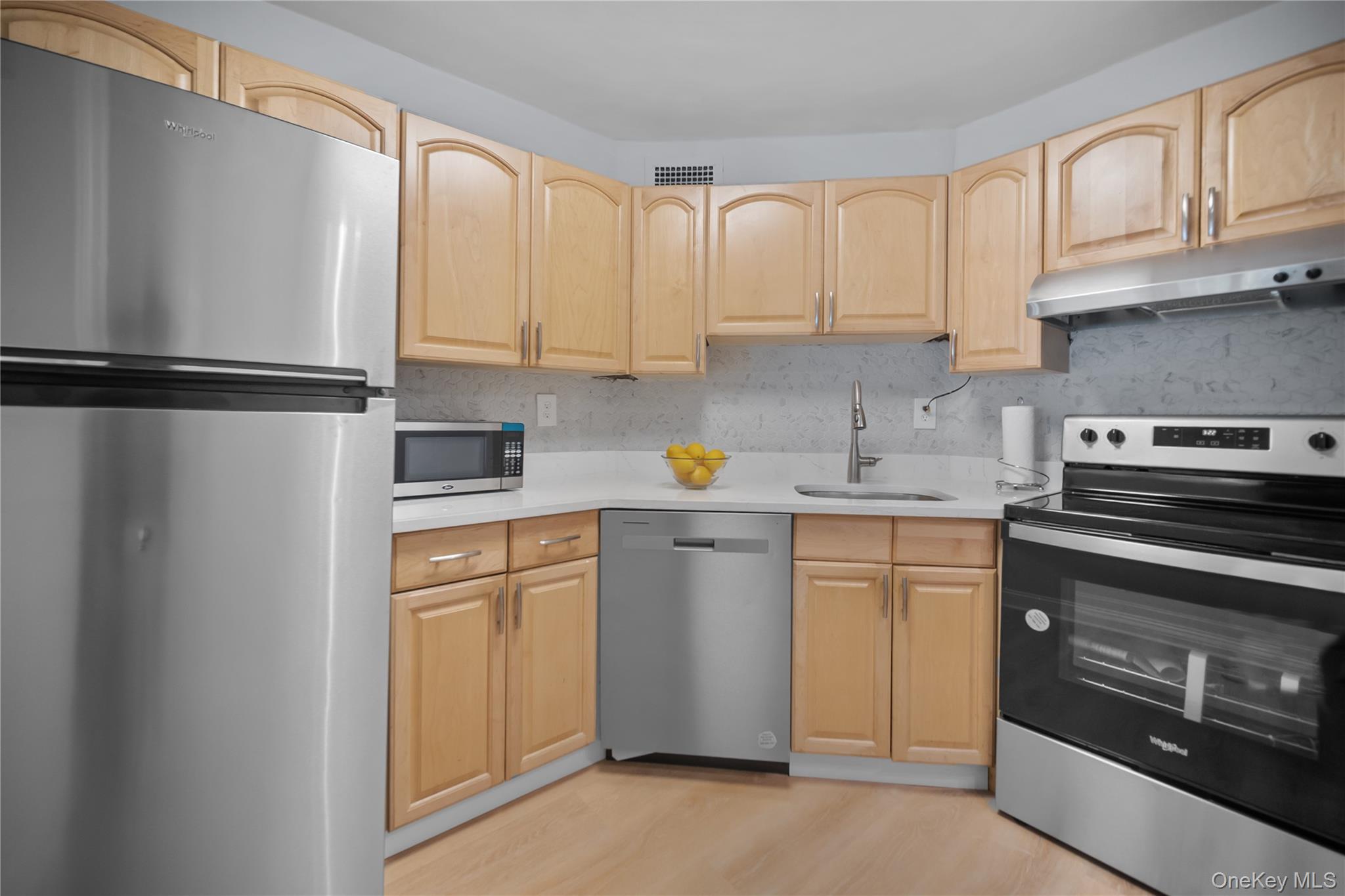 12 Old Mamaroneck Road # 7P, White Plains, NY 10605