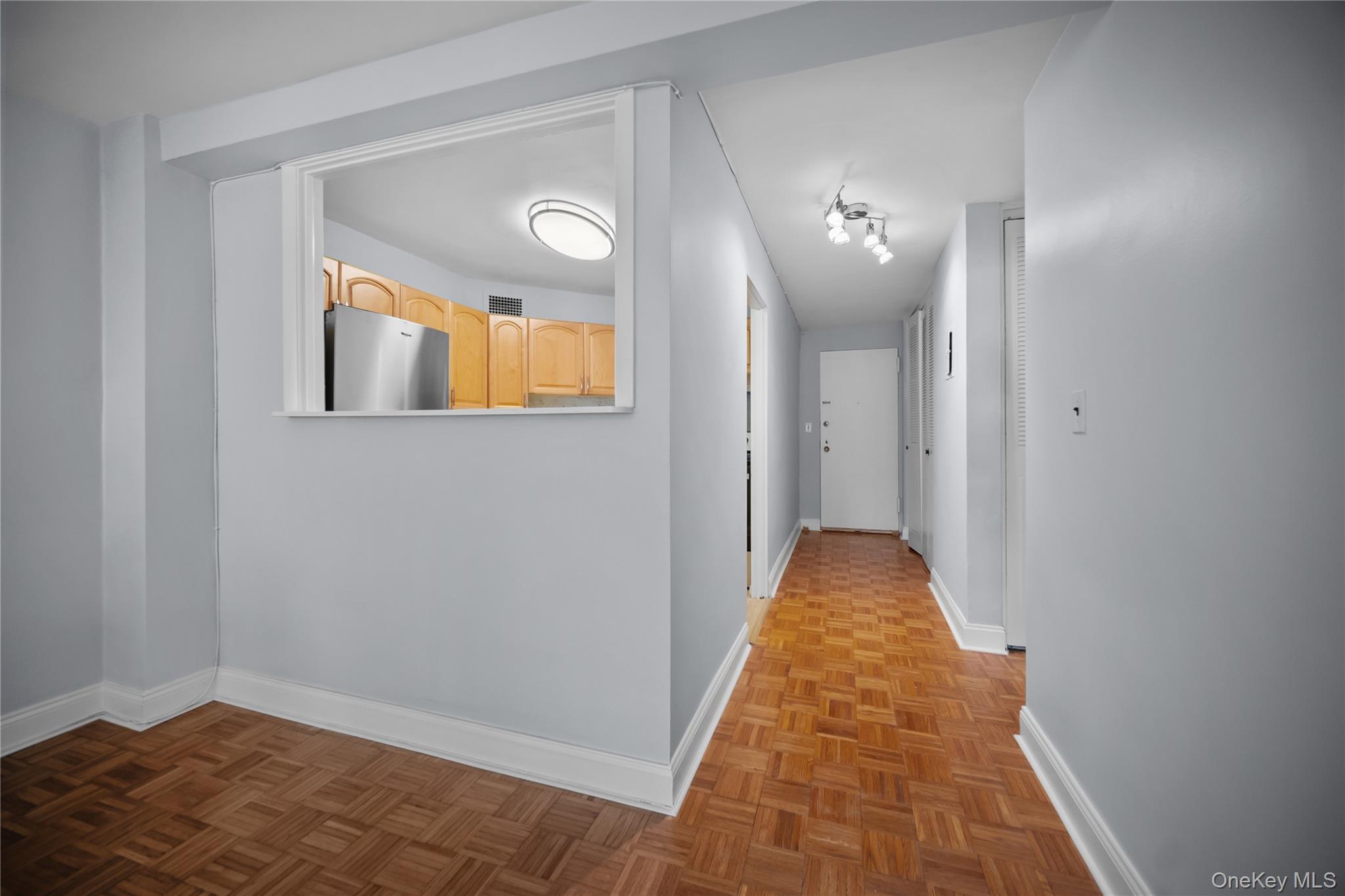 12 Old Mamaroneck Road # 7P, White Plains, NY 10605