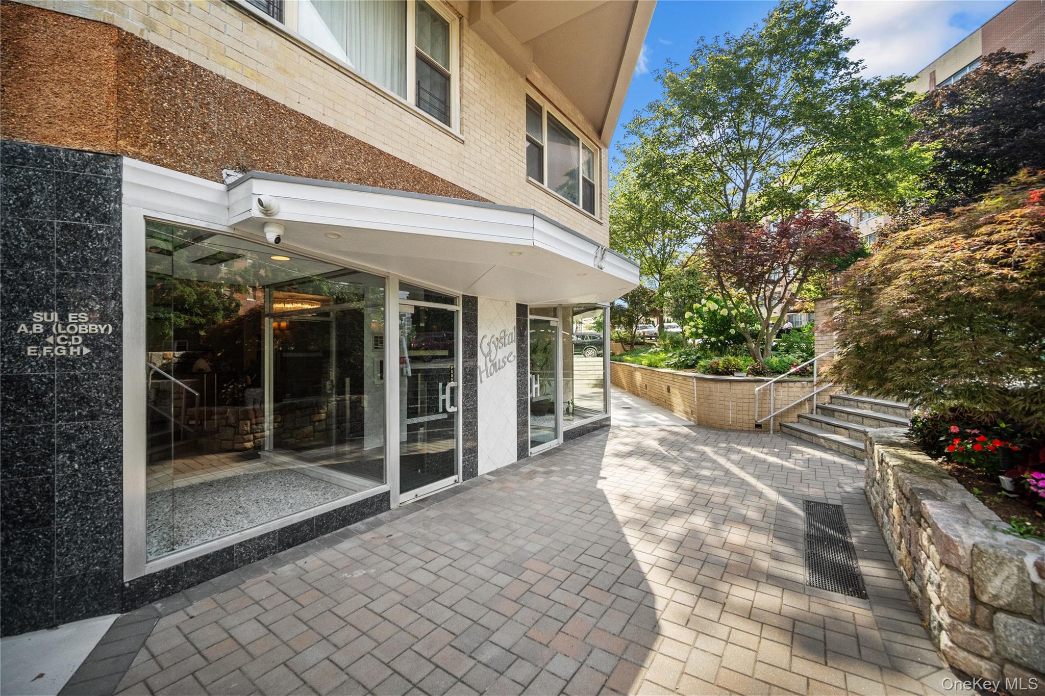 12 Old Mamaroneck Road # 7P, White Plains, NY 10605