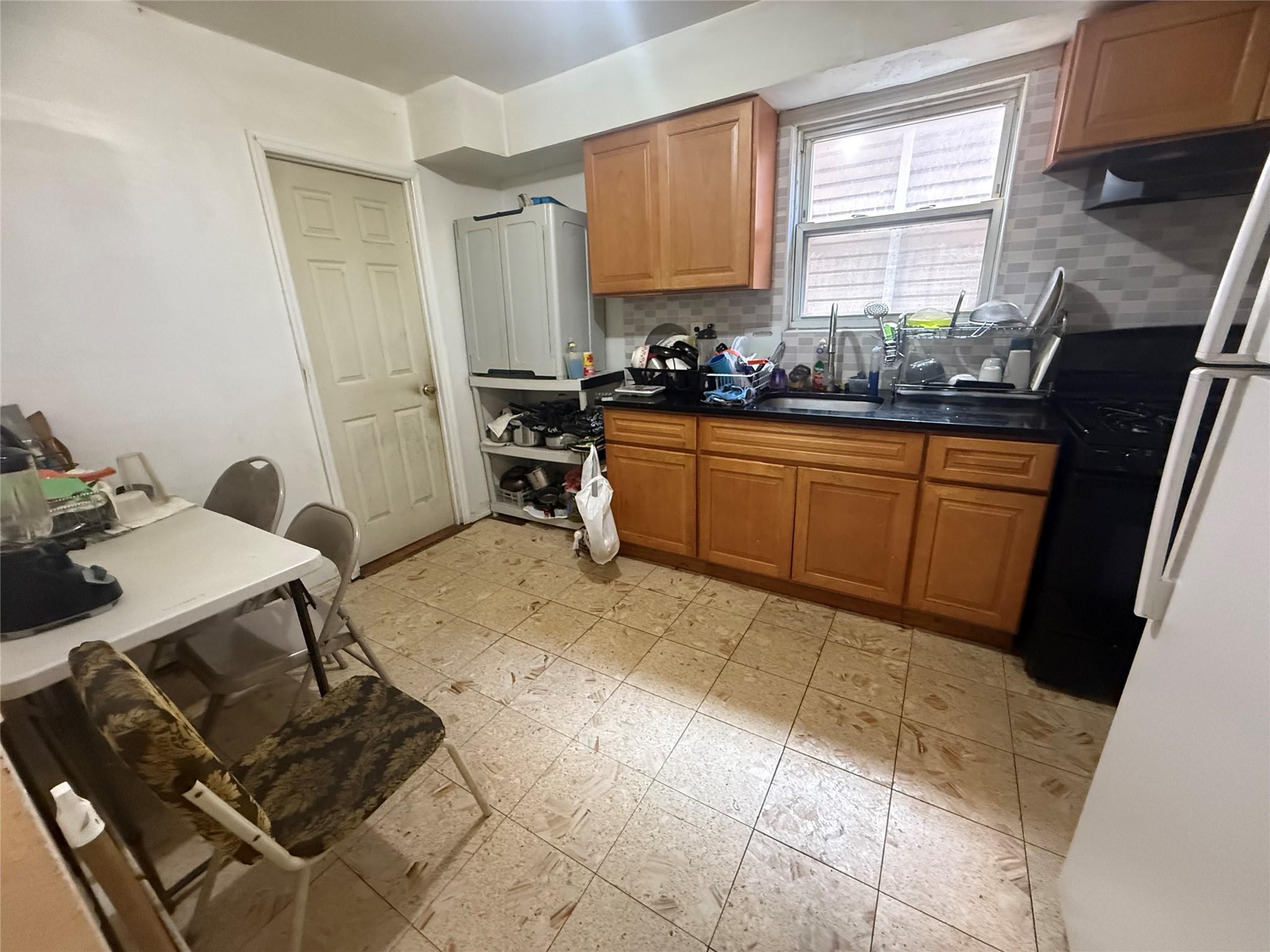 40-06 95 Street, Elmhurst, NY 11373