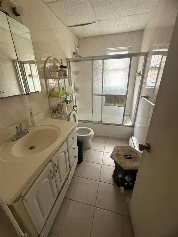 40-06 95 Street, Elmhurst, NY 11373